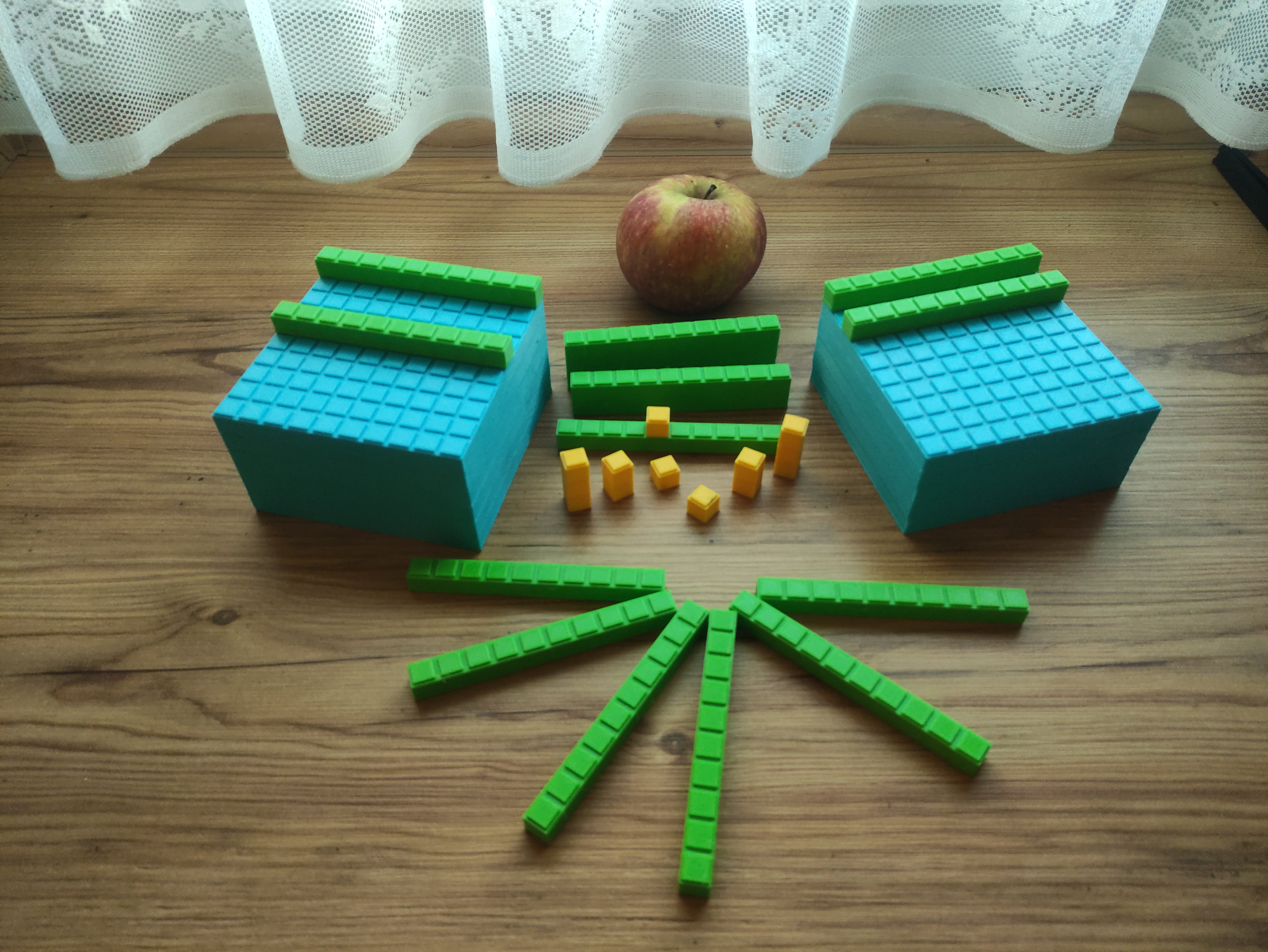 Dienes material / Dienes Material (Mathematik)