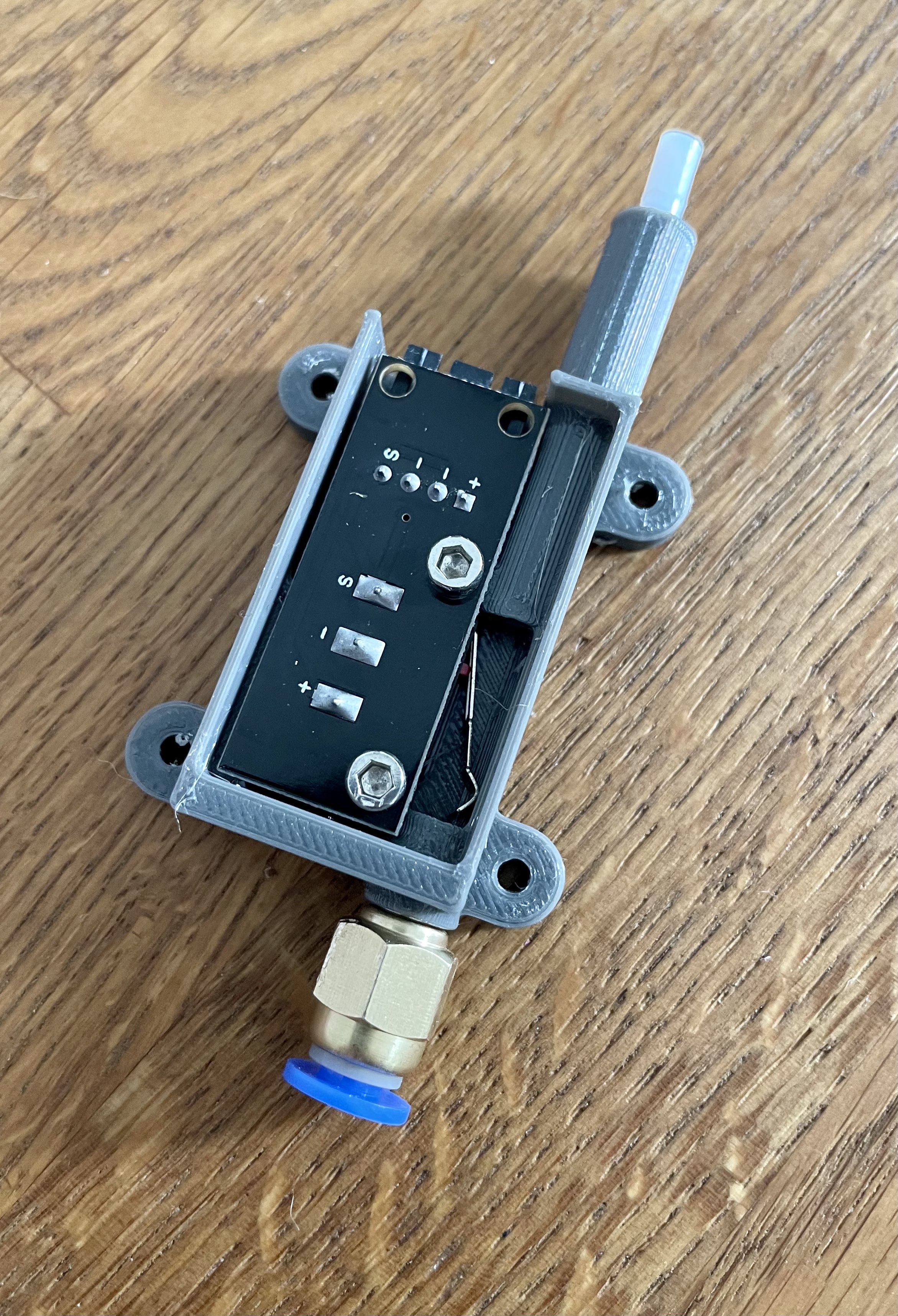 QIDI iFast reverse boden ptfe tube filament sensor housing