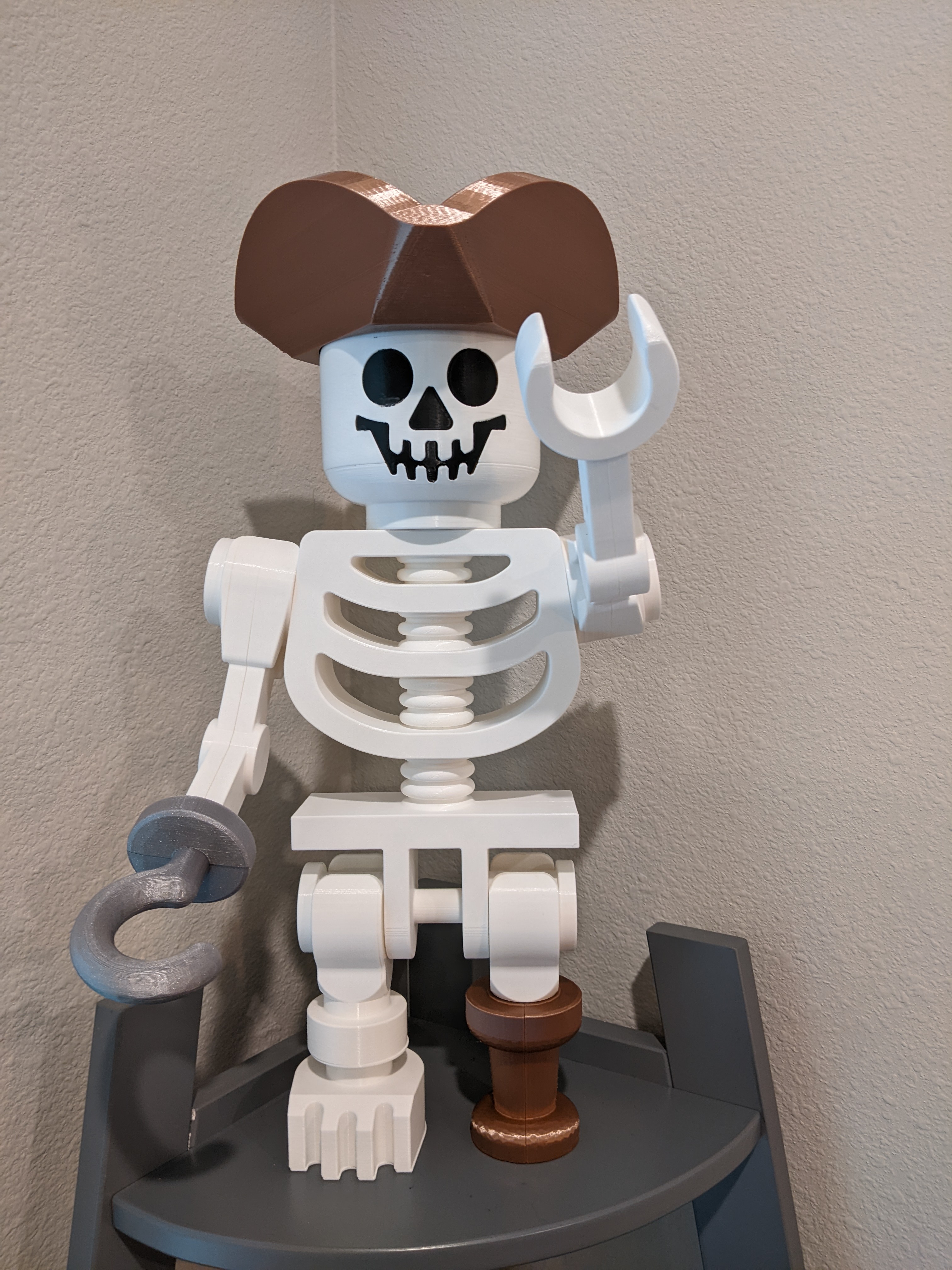 Mega Lego-like Skeleton (10:1 scale) Pirate Accesories