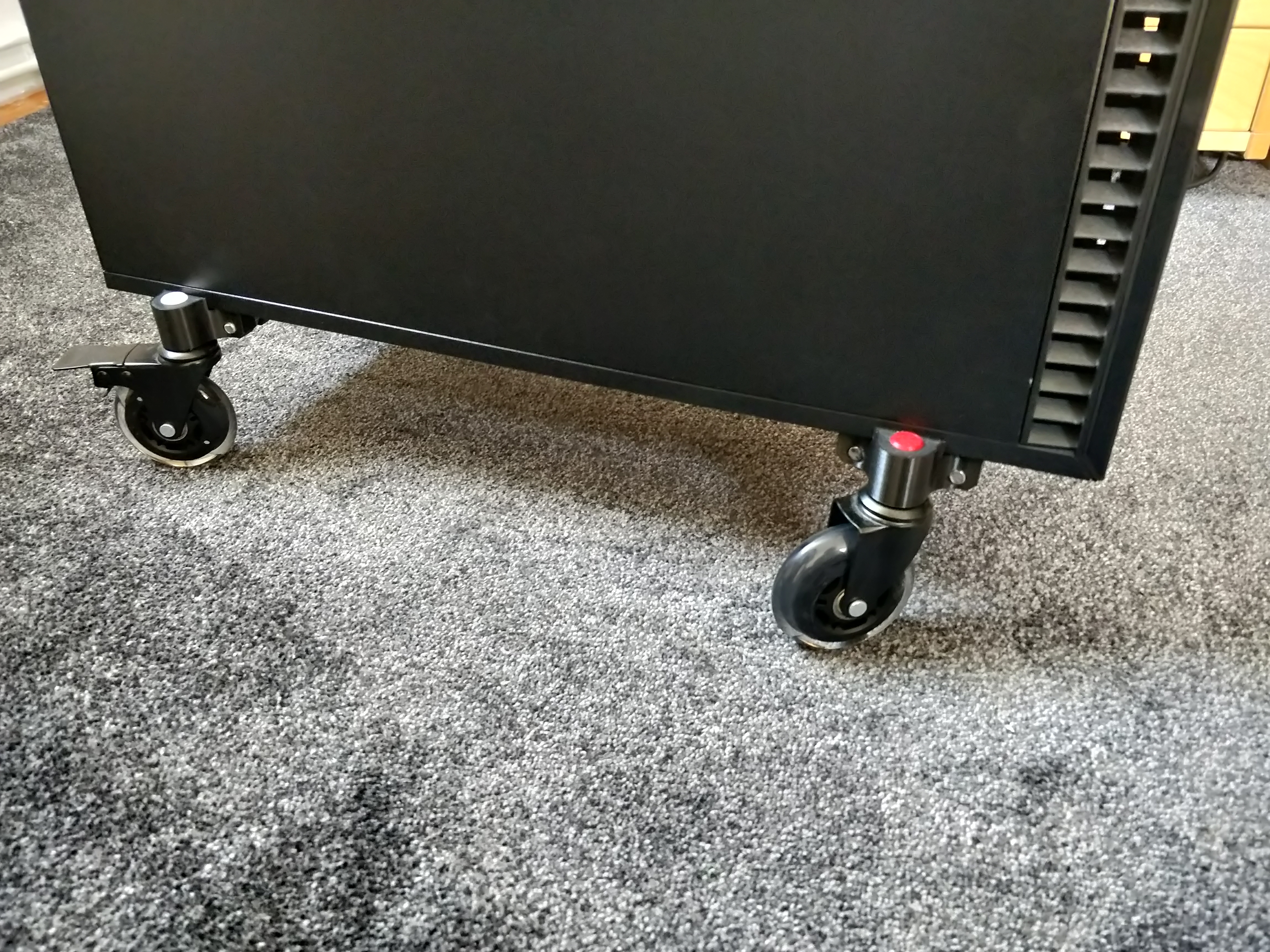 Fractal Design 7 XL, Meshify 2 XL, Define 7 Wheels reinforced