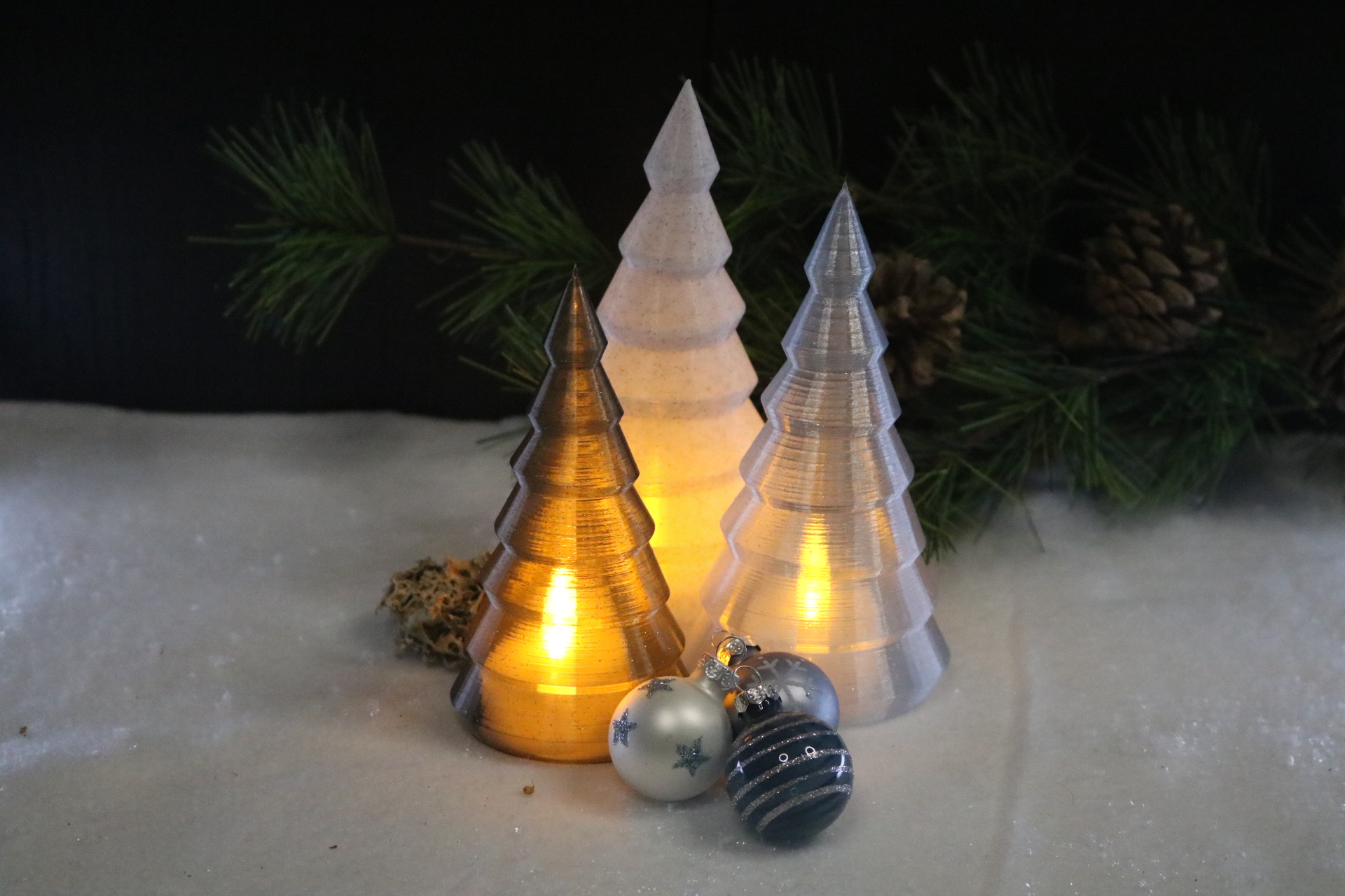 Sleek Christmas Tree (vase mode)