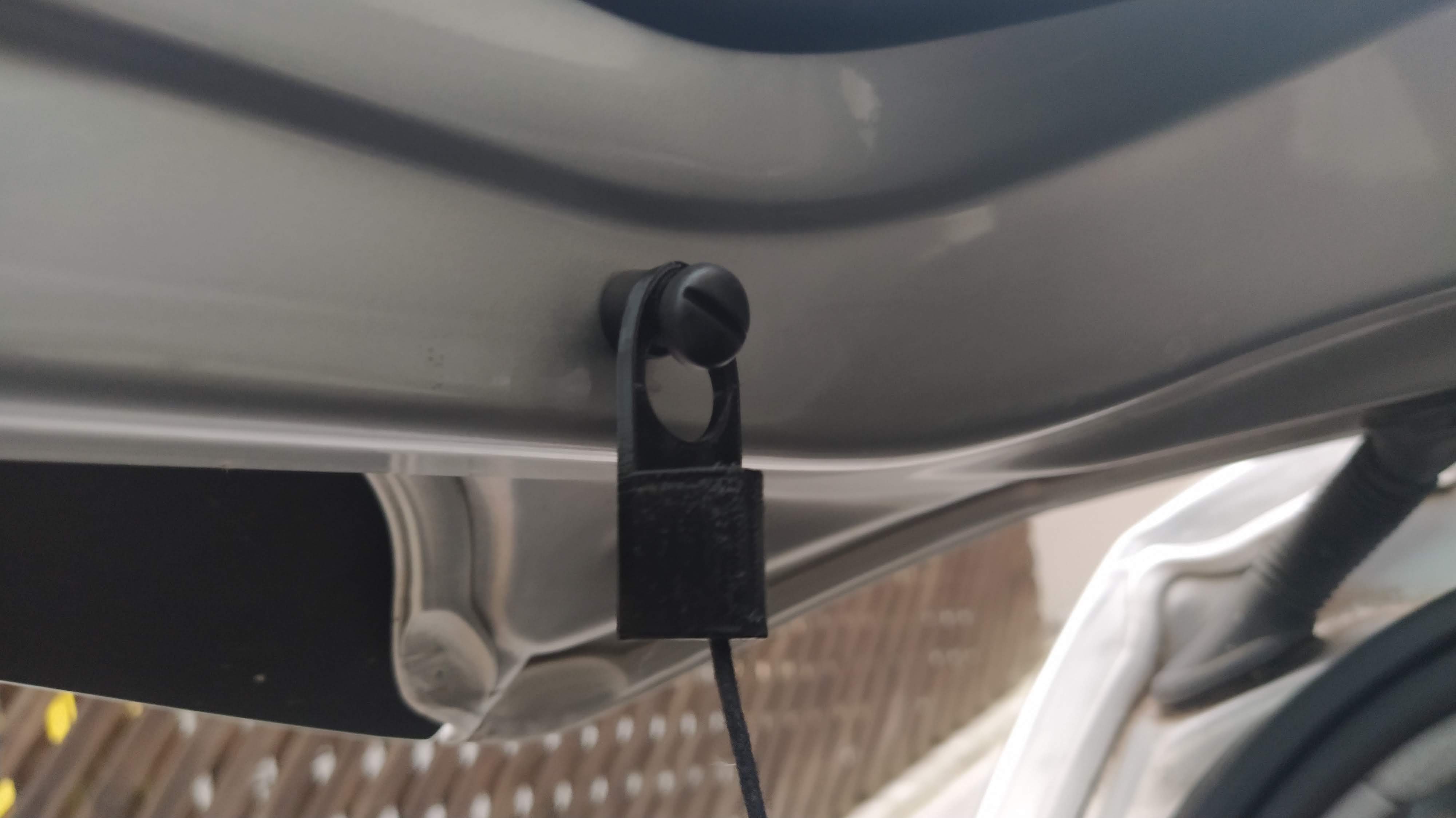 opel corsa 2006 5d rear door strings replacement.