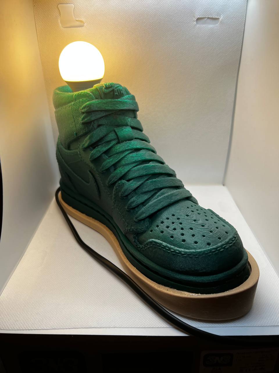 NIKE AIR JORDAN 1 SHOES Sculpture LED Lamp (Italian Descripion)