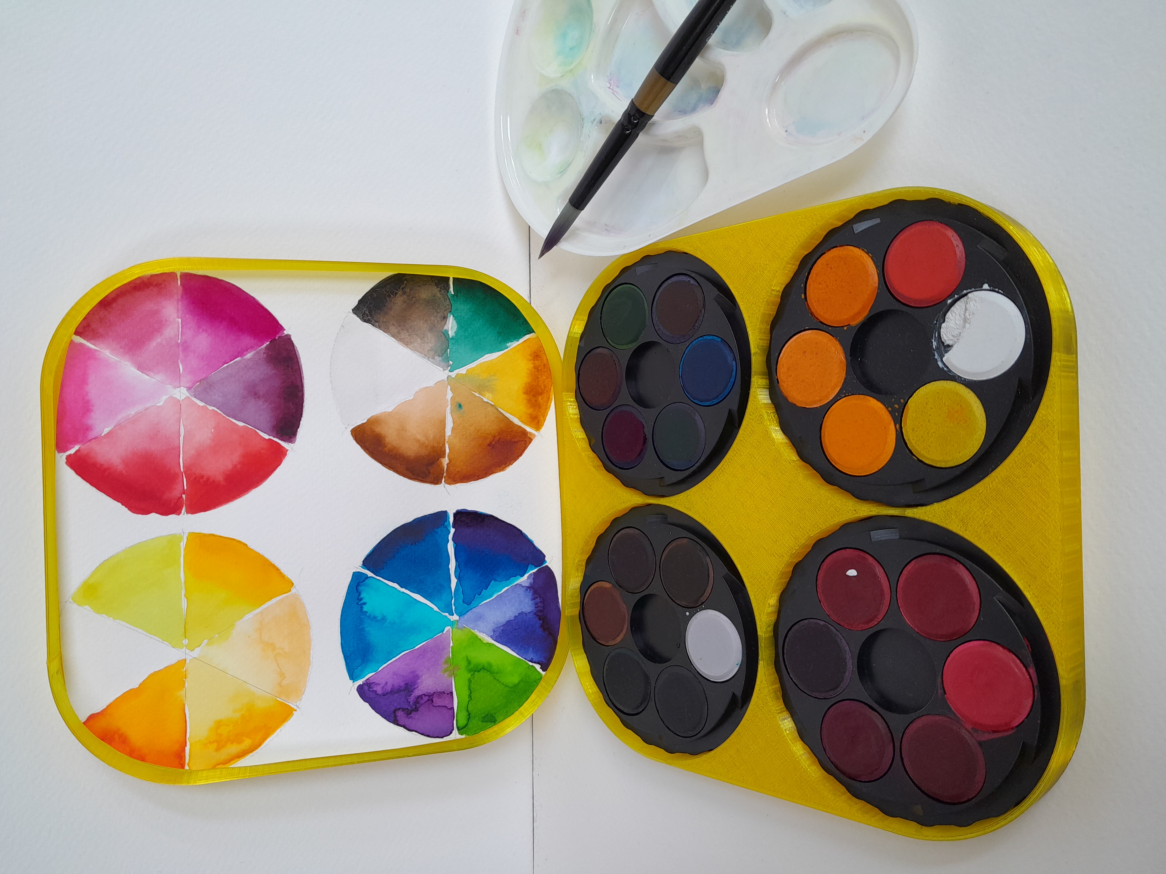 Koh-I-Noor 24 colour water/aquarel paint holder