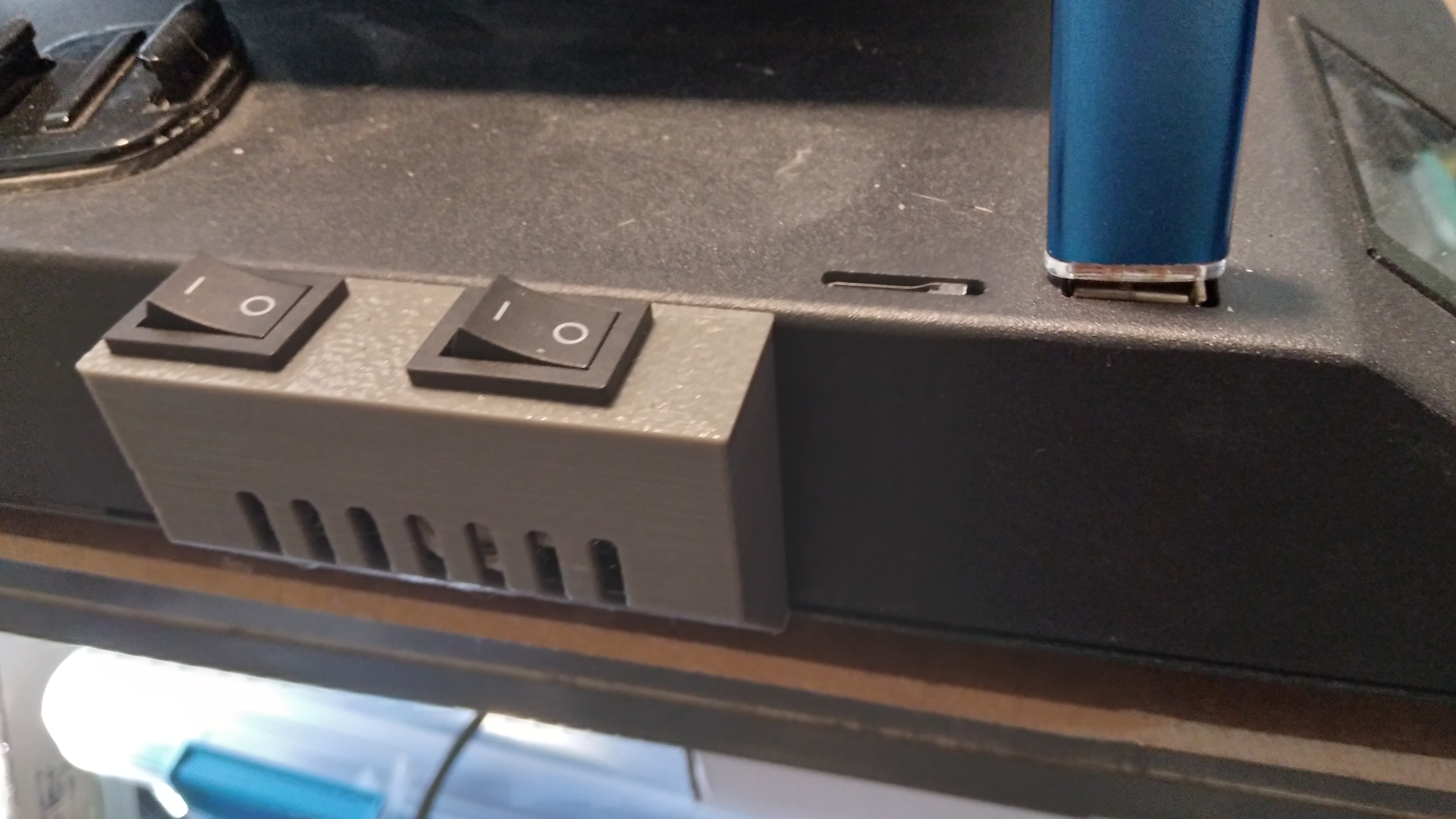 Artillery Sidewinder Remote Box