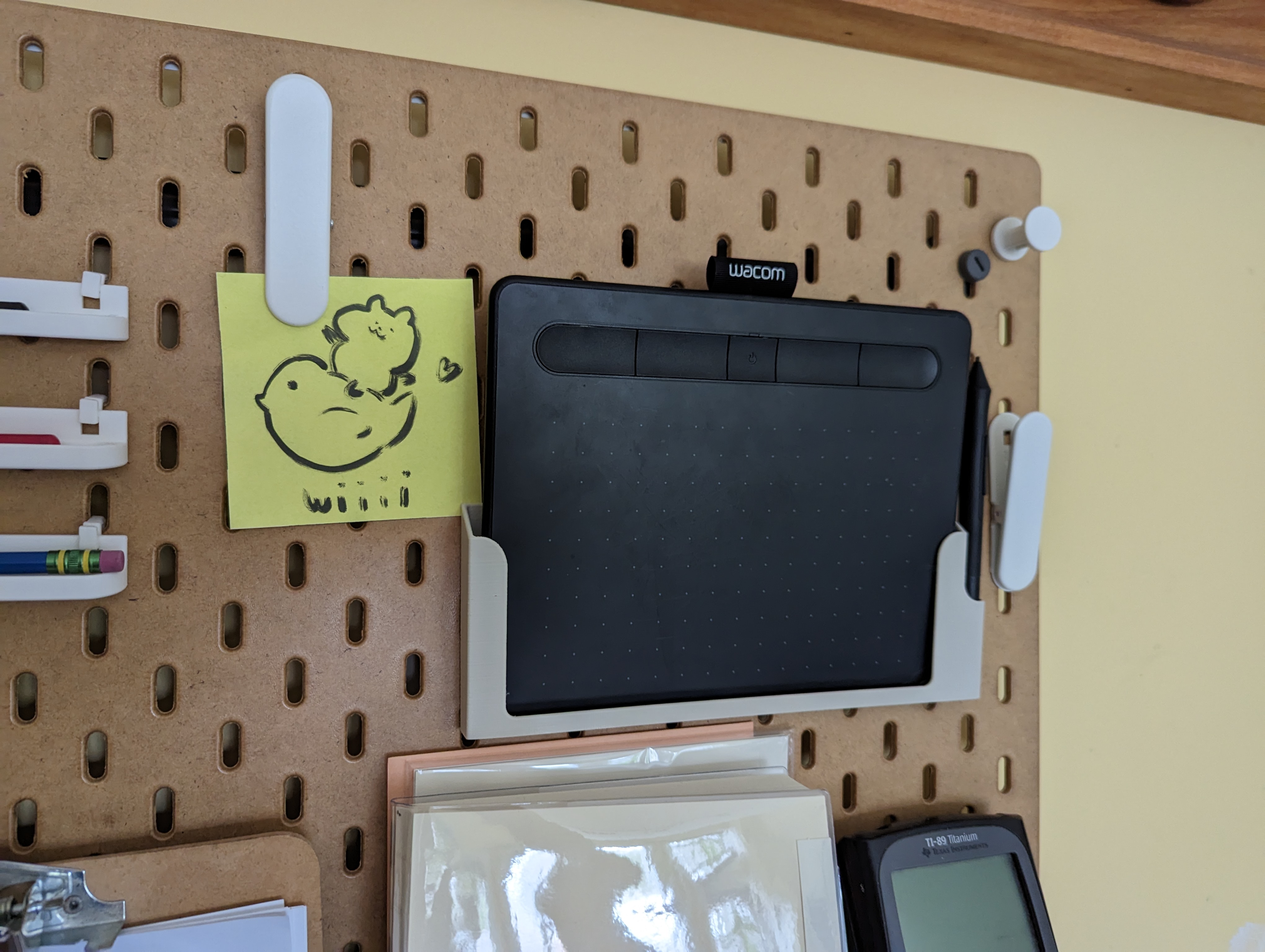 Skadis the Earth: Wacom Intuos Tablet Mount