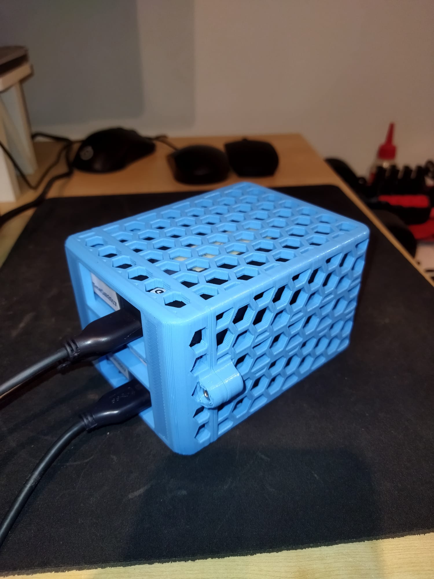 External Hard Drive HDD 2.5" Stacker/Holder