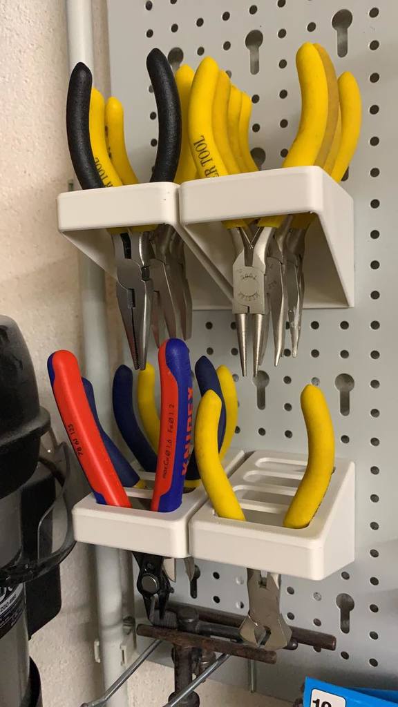 Pegboard pliers holder / Lochwand Zangenhalter