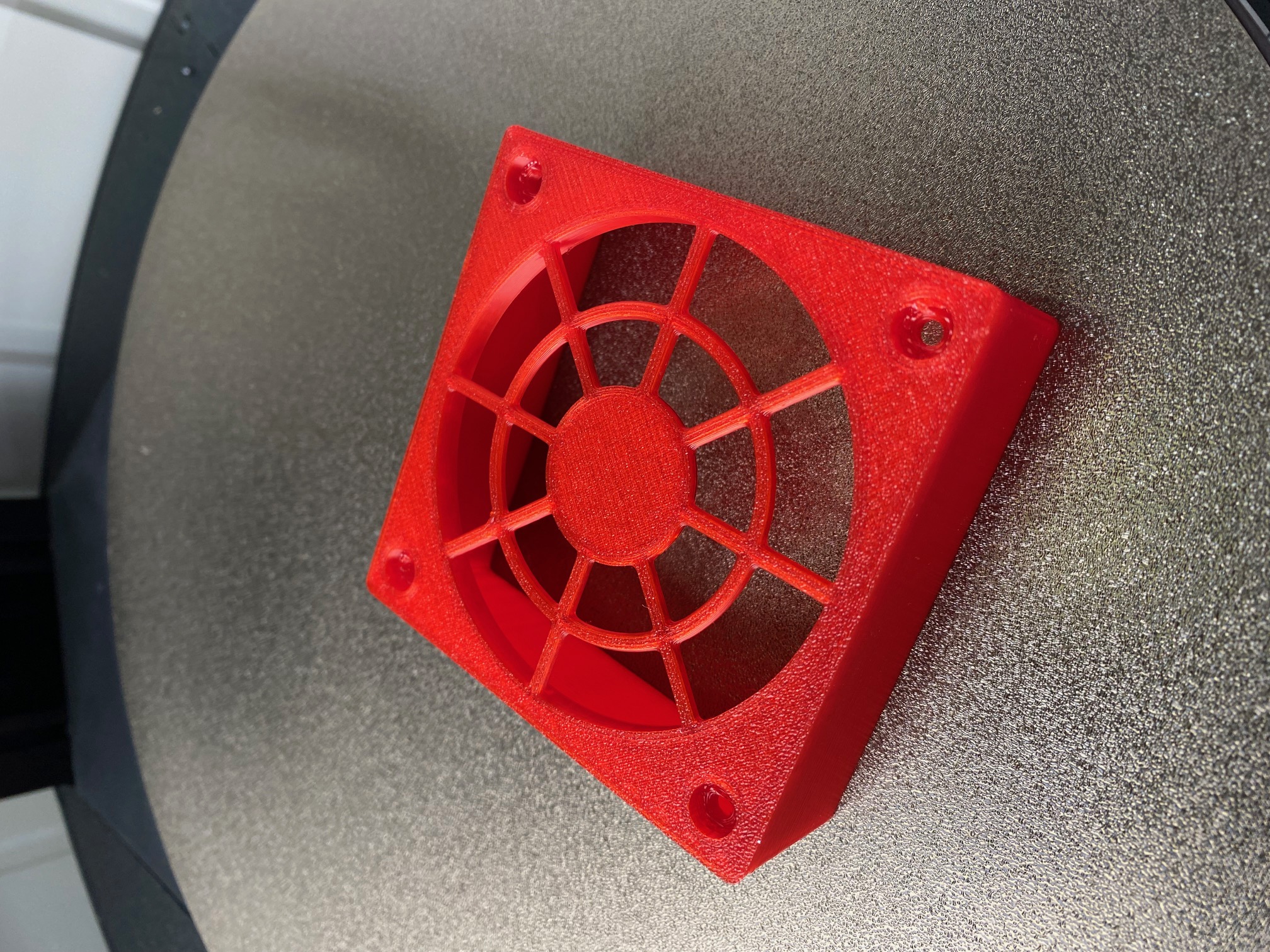 Fan cover for 80mm fan with and without mesh