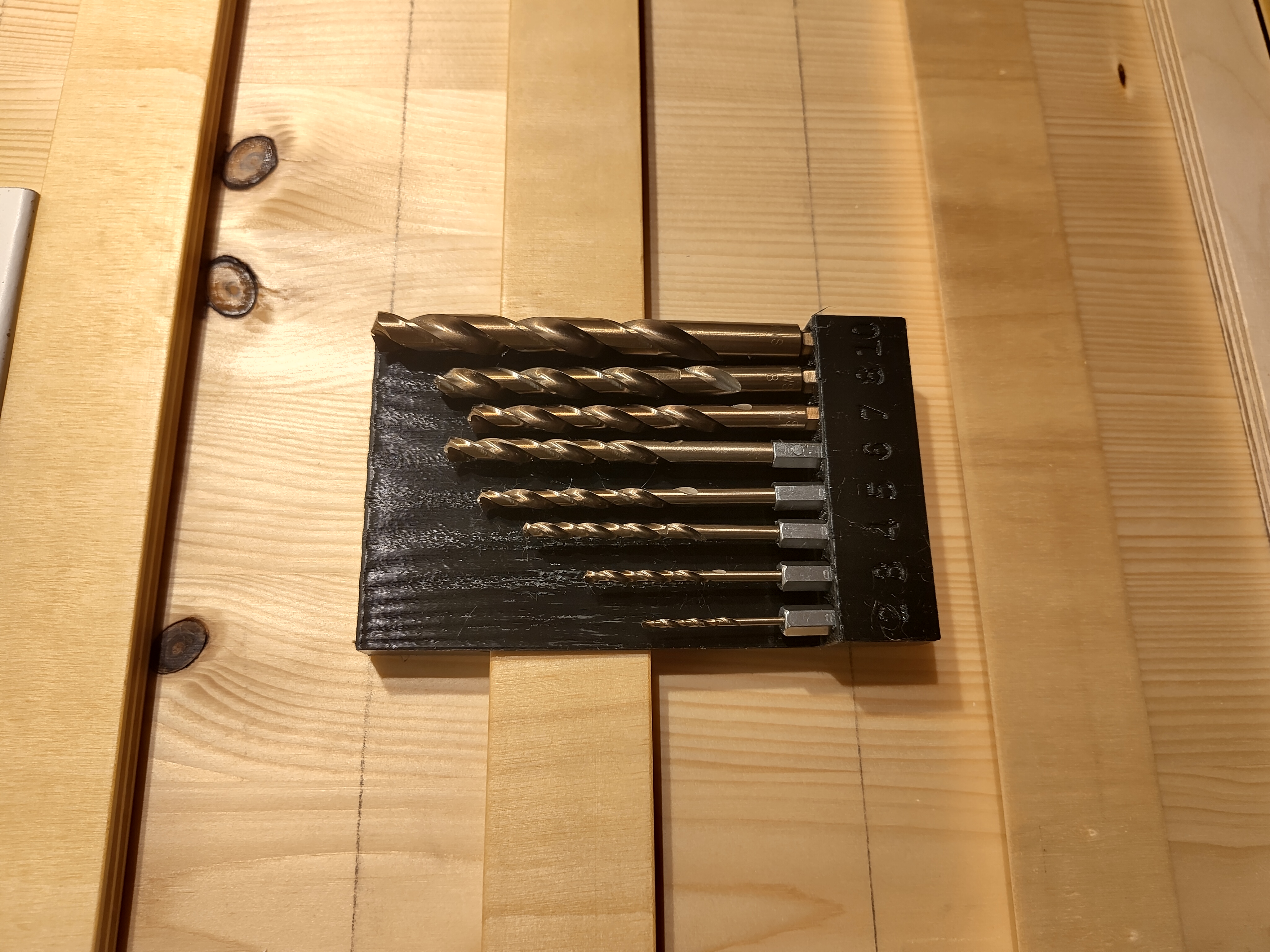 French Cleat Halterung für Sechskant-HSS-Bohrer-Set von Parkside Performance