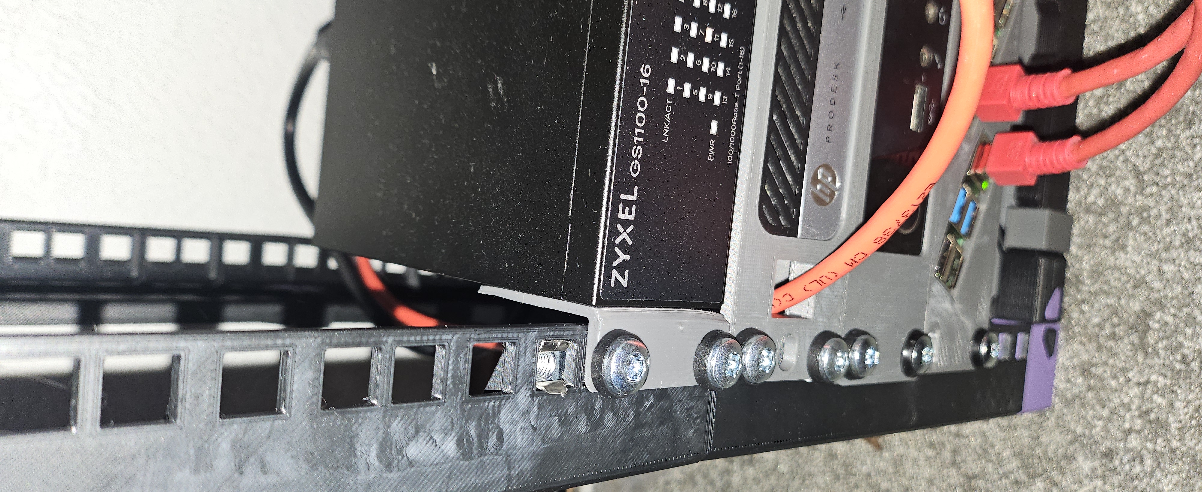 Zyxel GS1100-16v3 10" Rack mounts