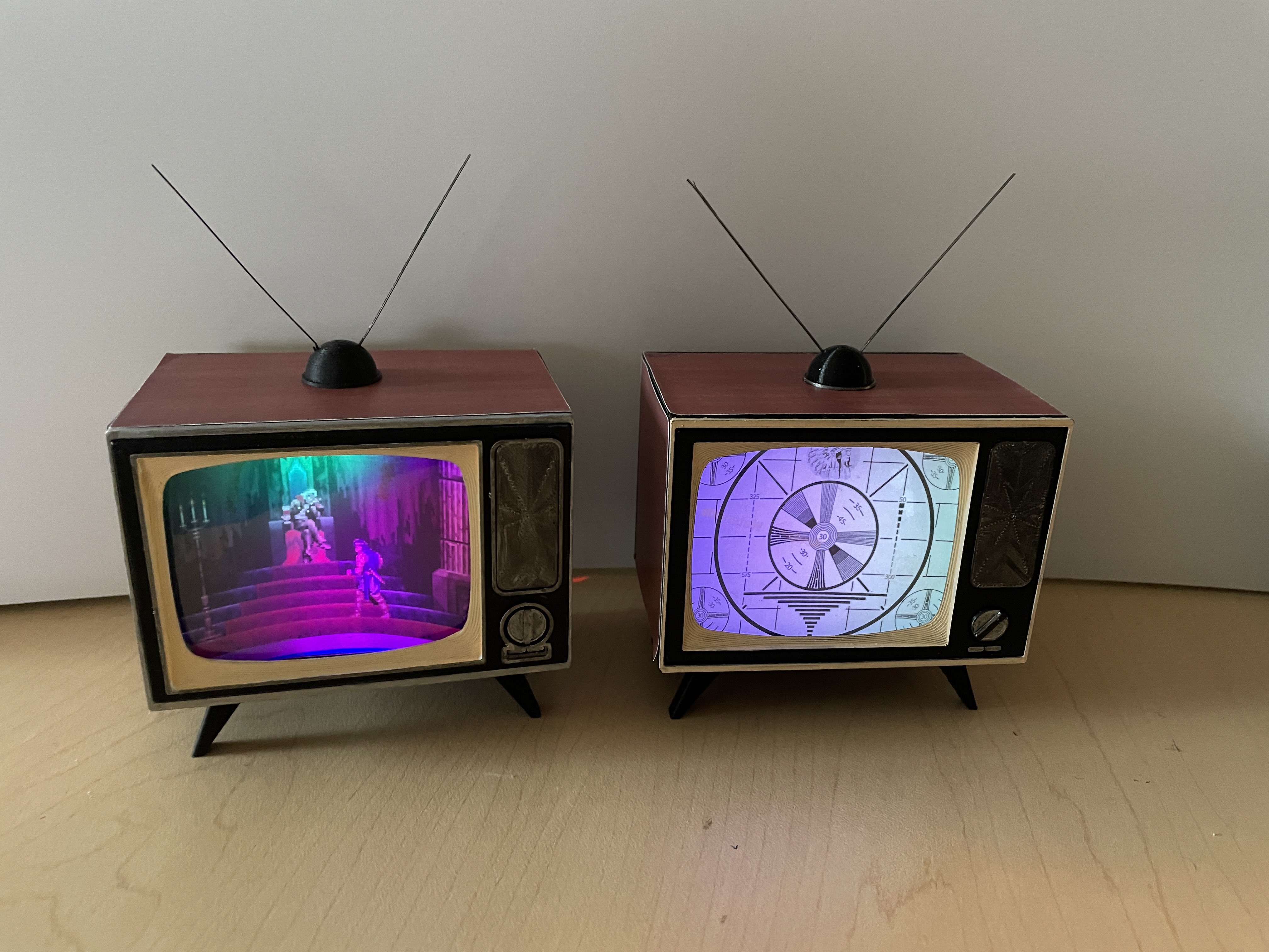 4" Mini TV Prop - Rev 1.