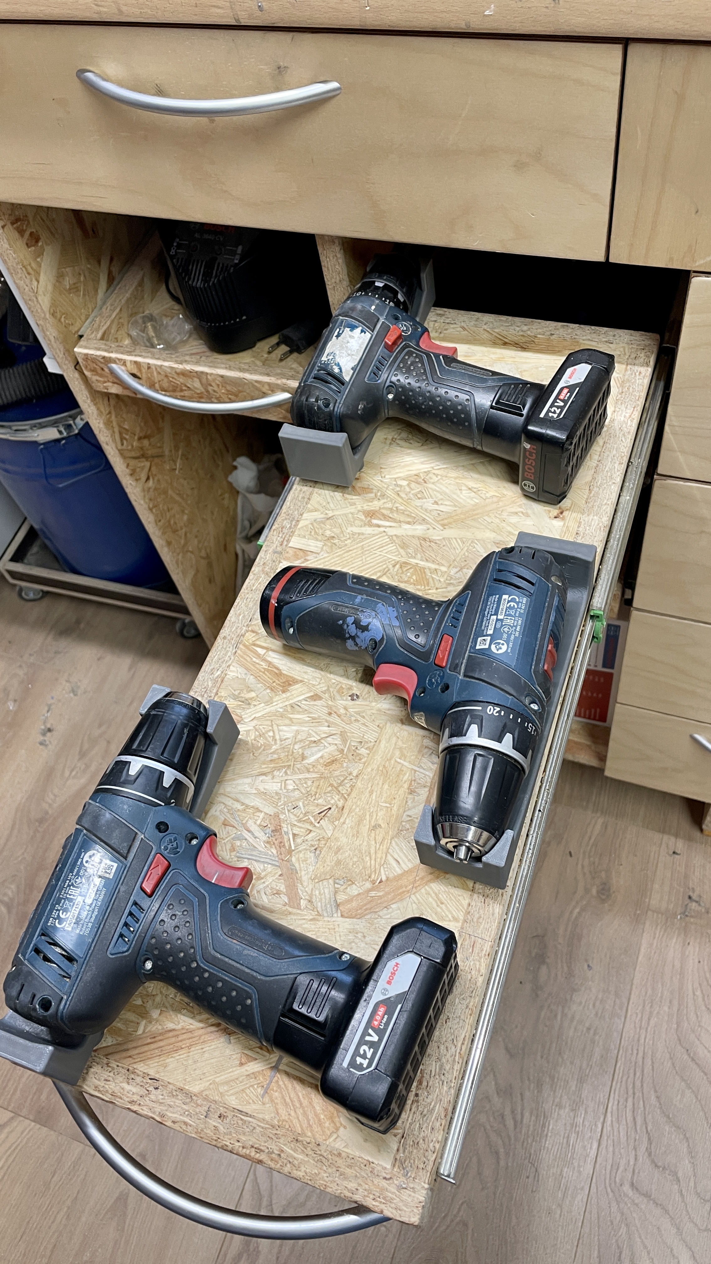 Bosch GSB 12V Support / holder for drawer - Halter für Schublade