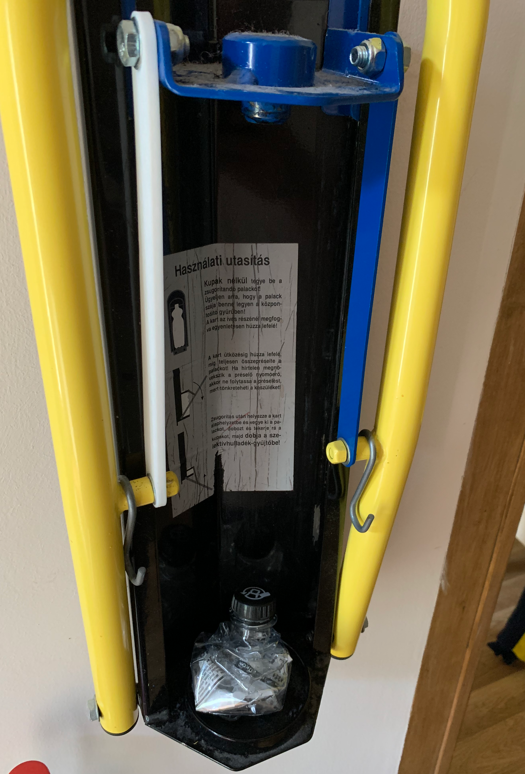Replacement part for pet bottle/tin can presser
