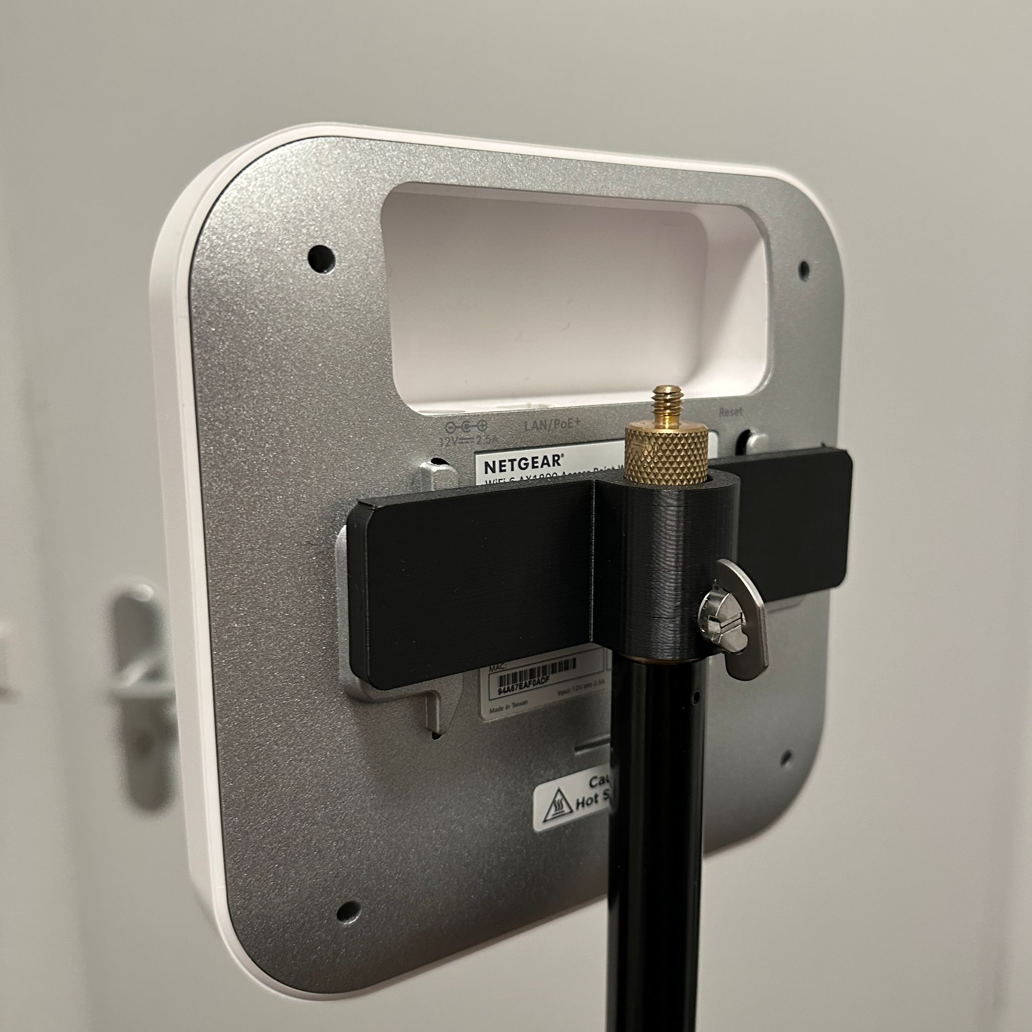 Netgear WAX610 Spigot Stand Mount
