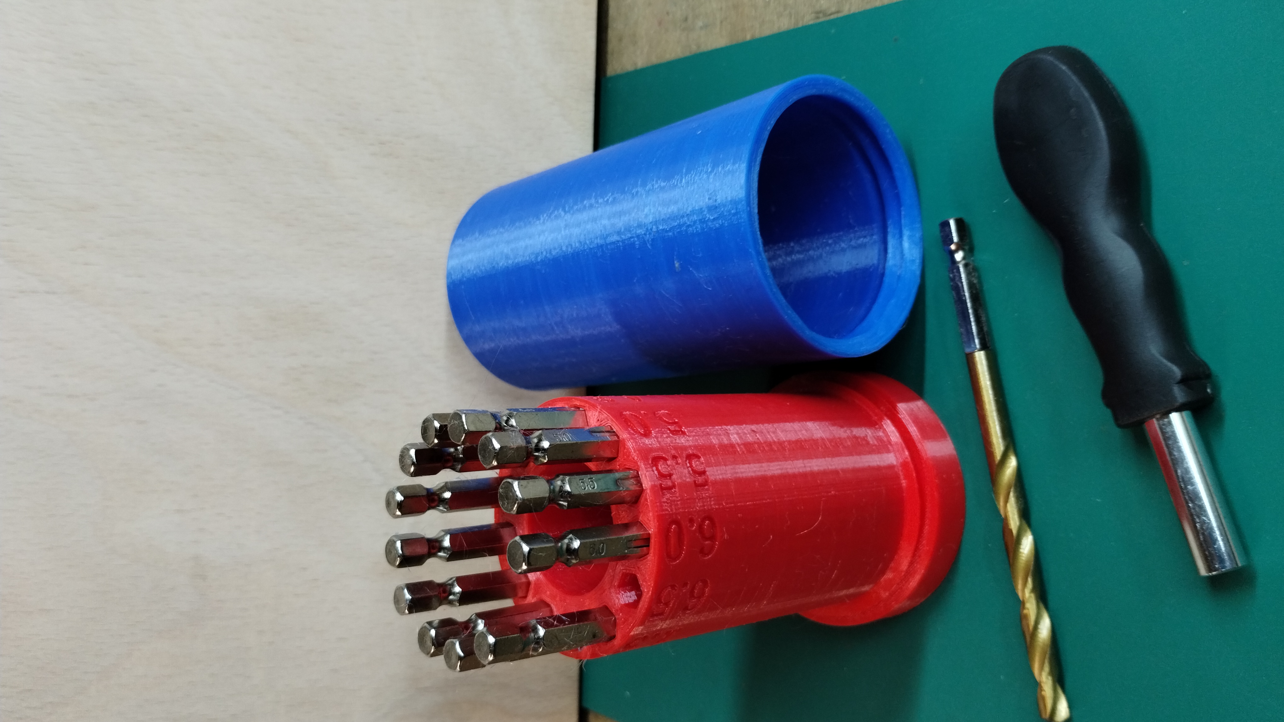 13 Piece Hex Shank Drill Bit Holder / case - 1.5mm - 6.5mm