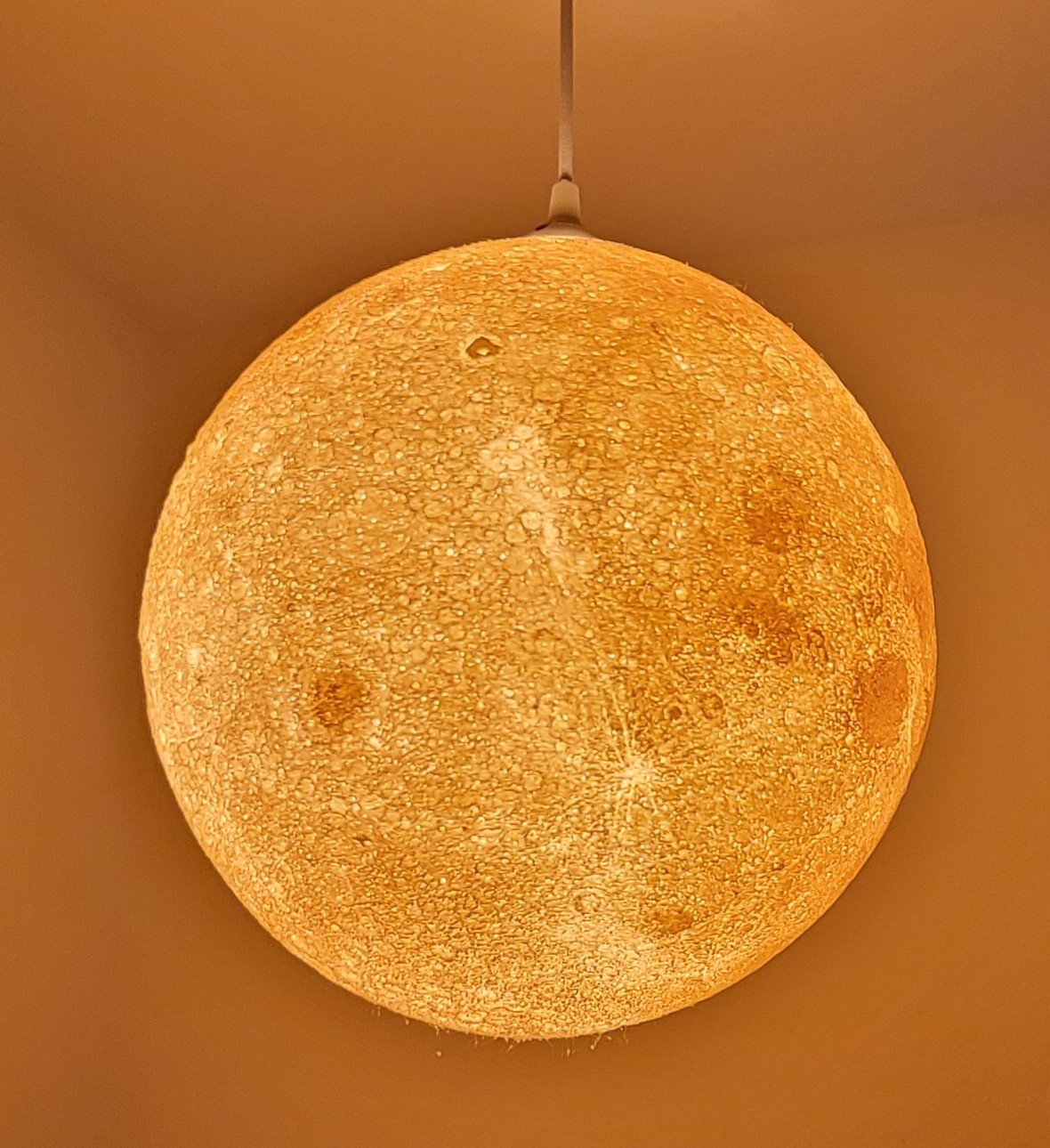 140% version of "Designer Lithophane Moon Lamp" & Custom Base with Safety Lock.