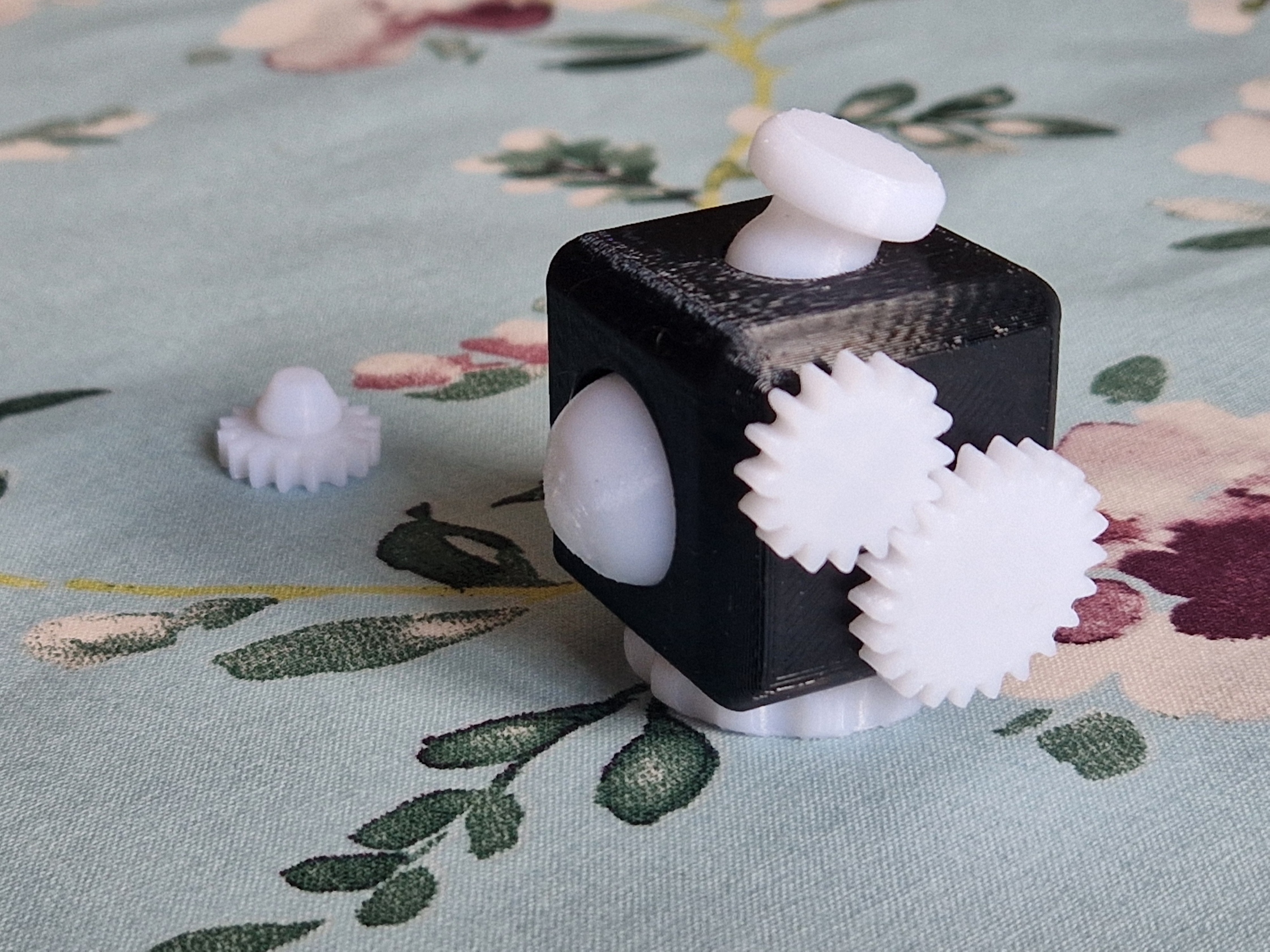 Ultimate Fidget Cube Mini V1.4 - small gear - better fit