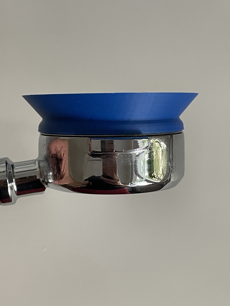Magnetic funnel for 58 mm portafliter like Rancilio Silvia ( also E61, Gaggia etc)