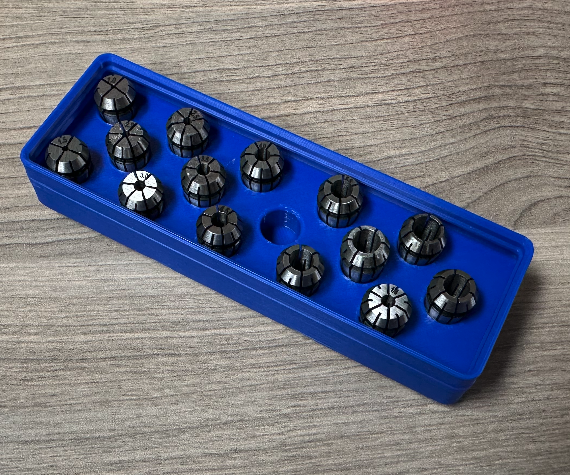 Gridfinity holder for 15 er11 collets