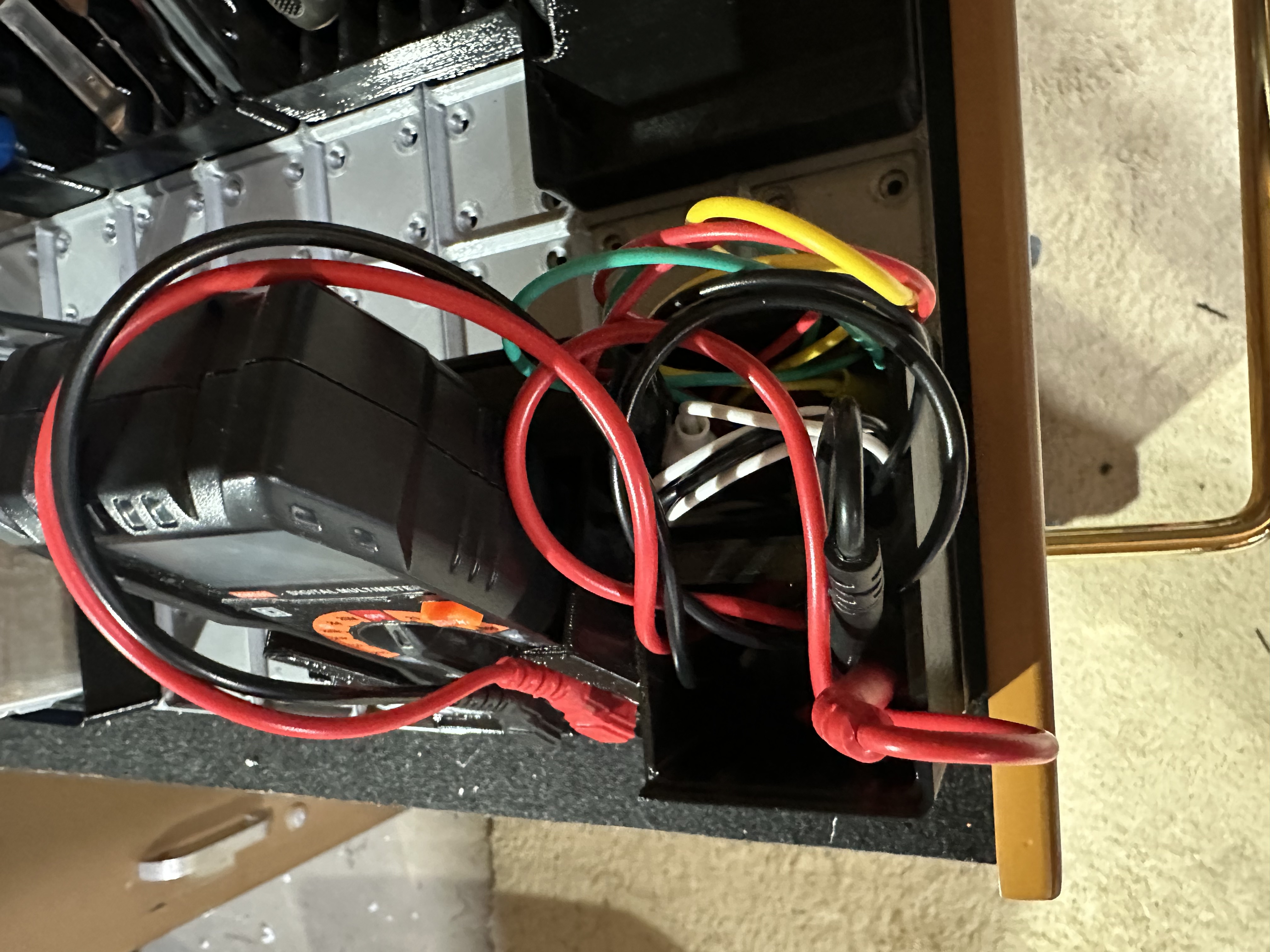 Kaiweets KM100 multimeter holer for gridifinity