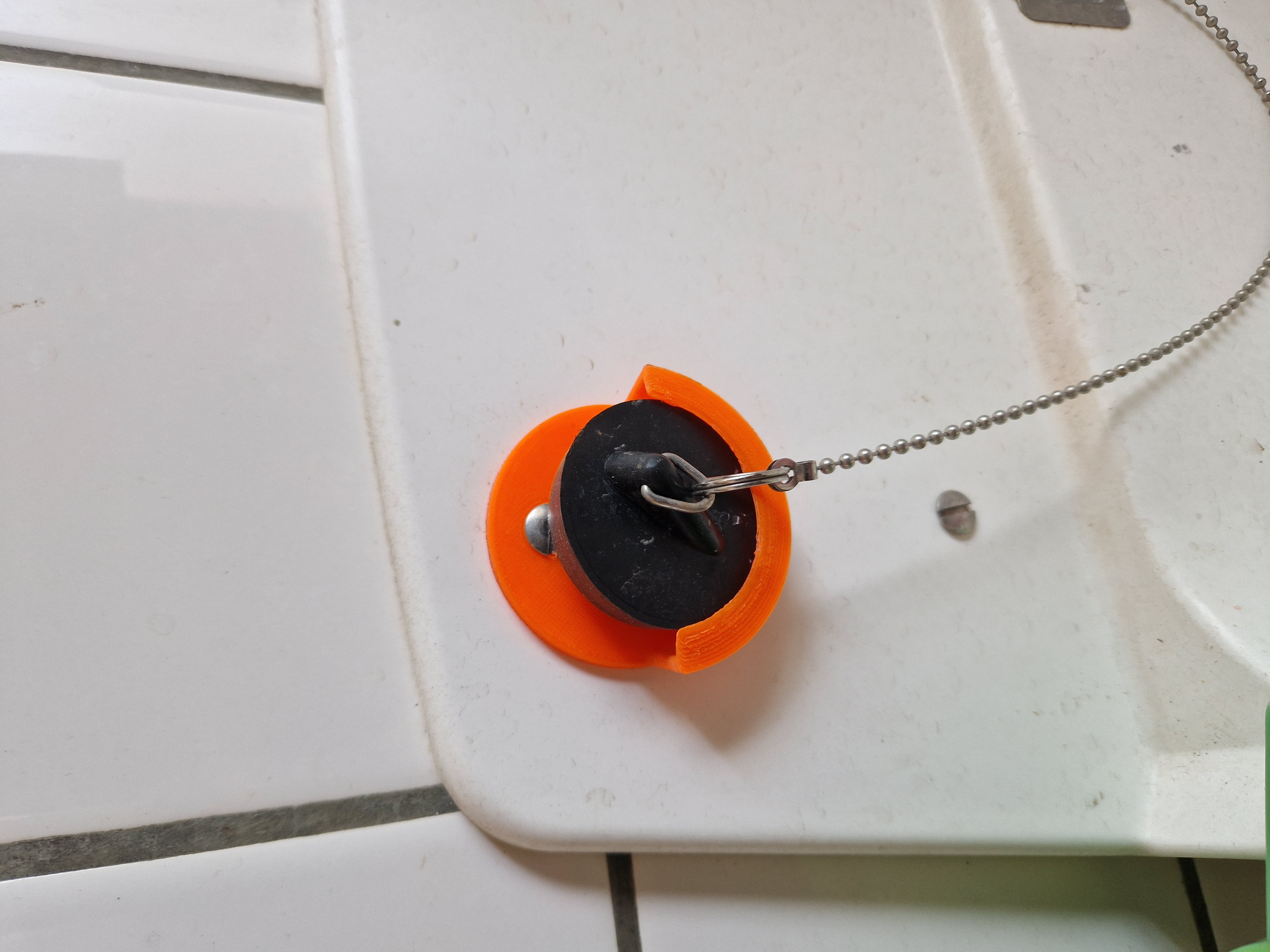 Stöpselhalter fürs Waschbecken Garage