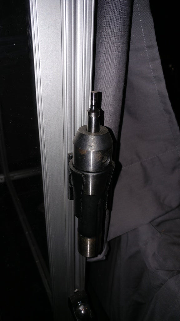 R8 Collet Holder
