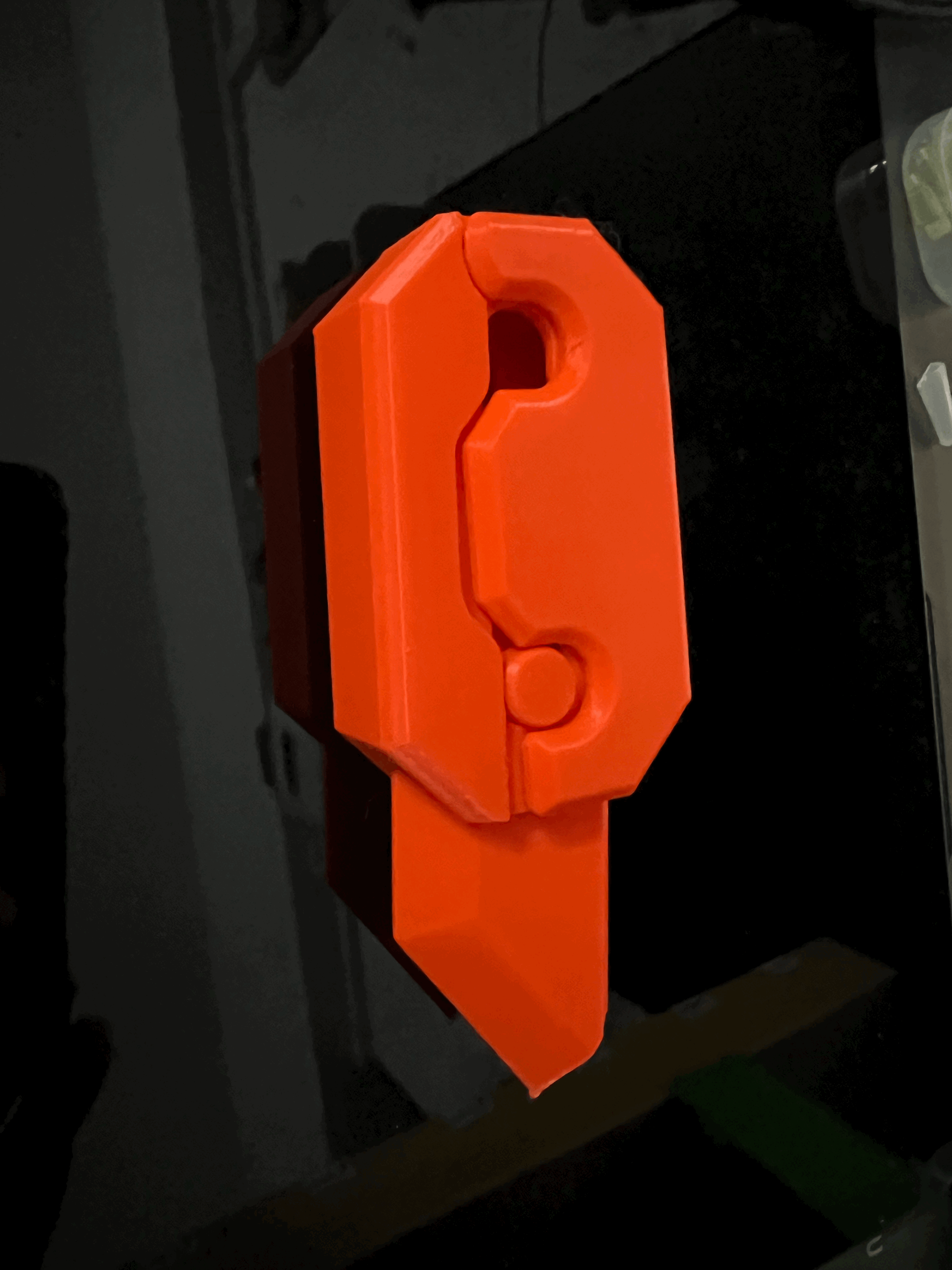Improved version of gravity knife fidget toy,no screws needed
