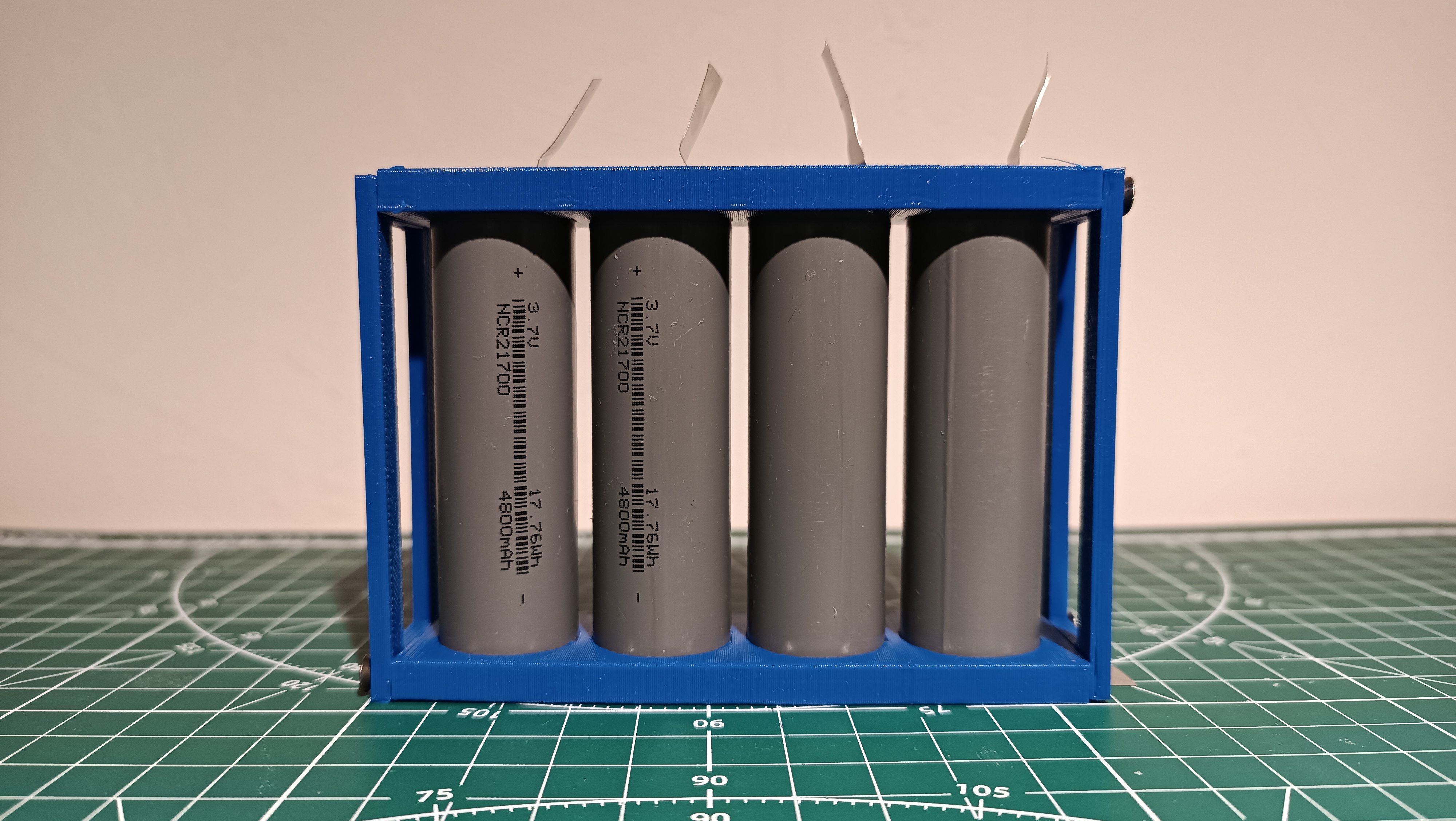 Battery Cell holder 21700 4S1P