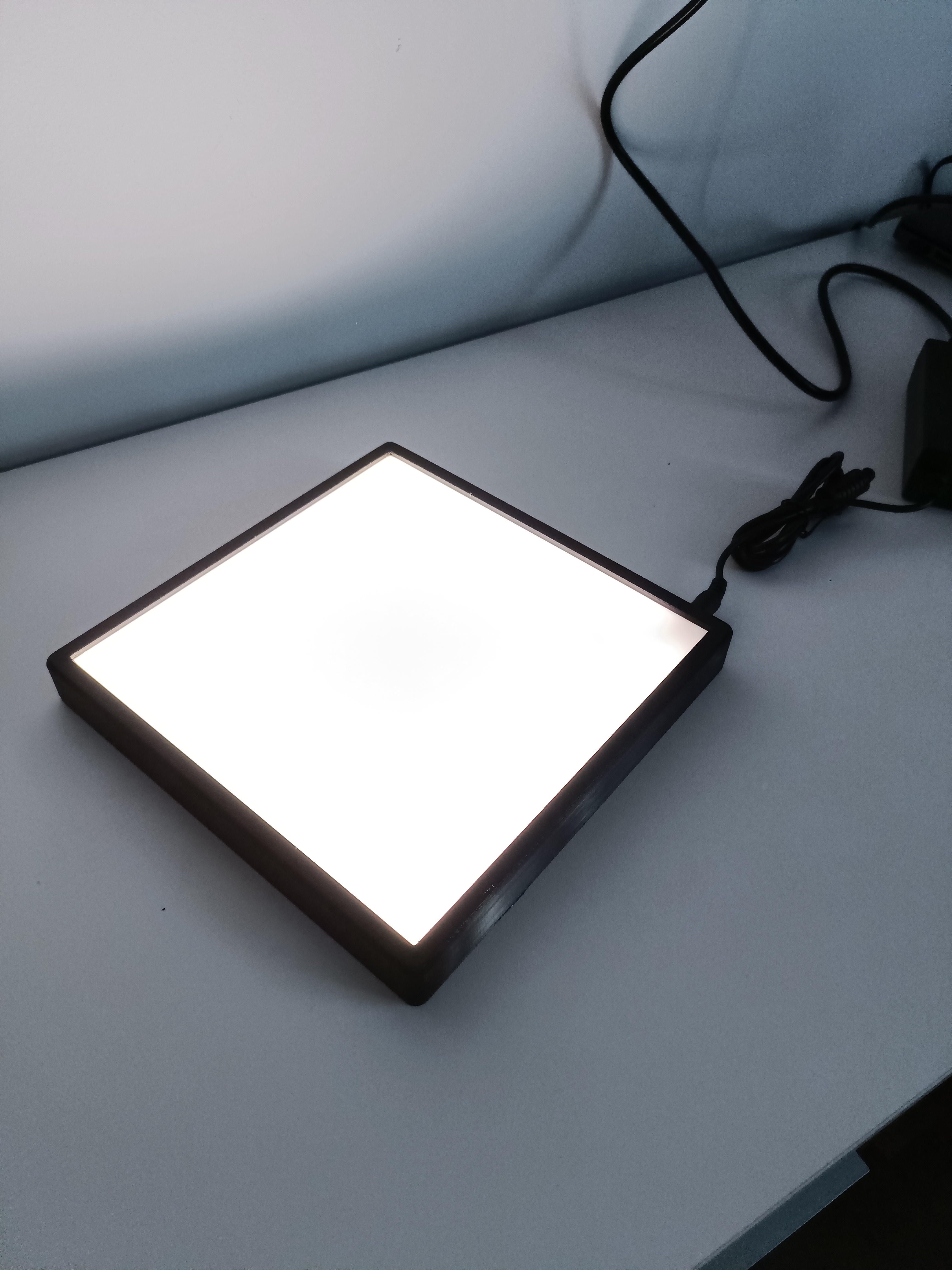 Light Pad | Bright Pad | Light Box - for negative/positive film photos & drawing