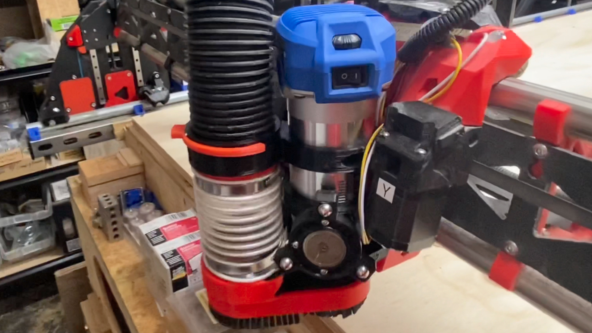 NEW for 3 makes of Routers - LowRider v3 Floating-Z Dust Shoe and Router Mount, for 2.5-inch Vac Hose (VacMaster Shop Vac) v1.1