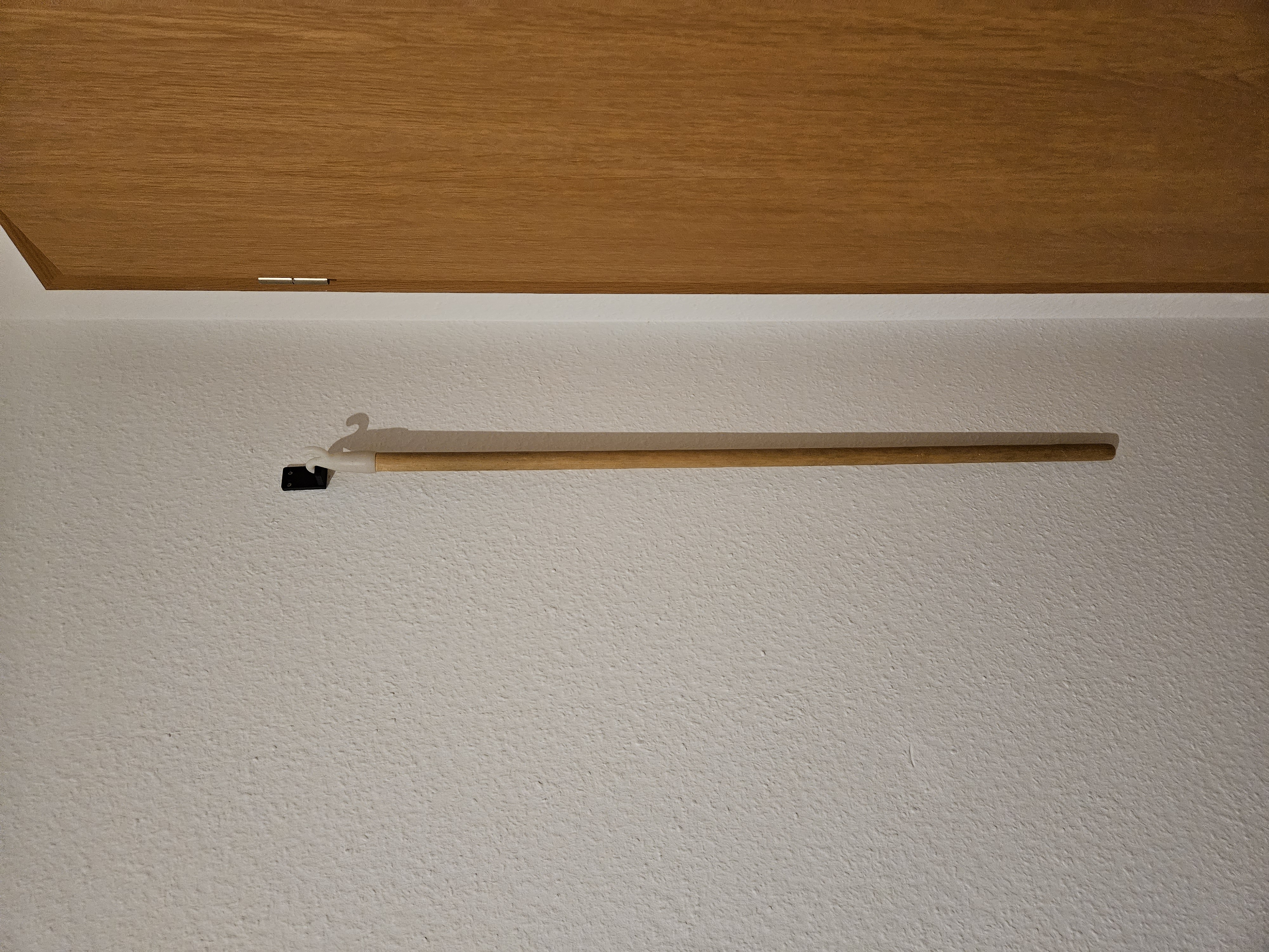 Attic hook hanger - Dachbodenhaken Aufhängung