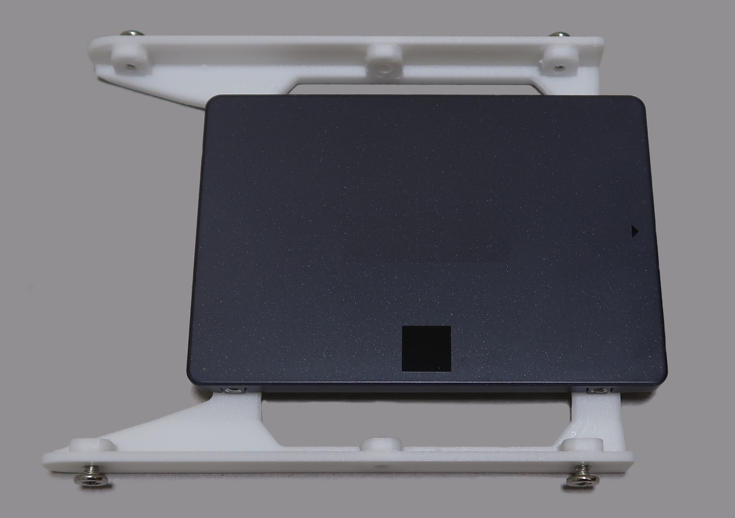 Frame-reduction-holder for 2.5" HDD SSD to 3.5" slot. / Rámeček-redukce-držák pro 2.5" HDD SSD do 3.5" pozice