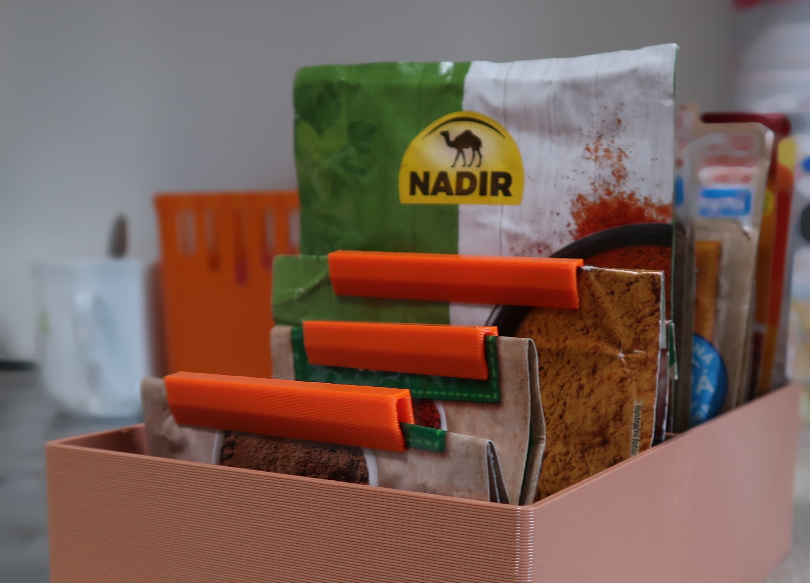 Clips for bags and Box for clips / Klipsy na sáčky a Krabička na klipsy