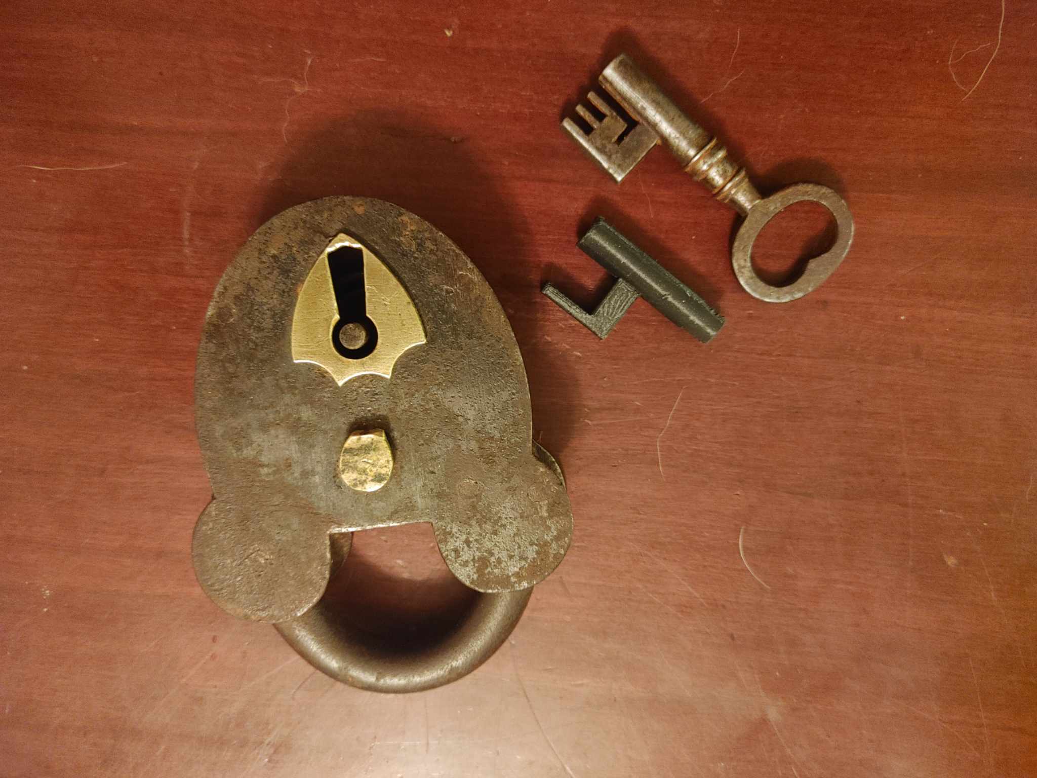 Key for Victoria Regina Era Warded Padlock