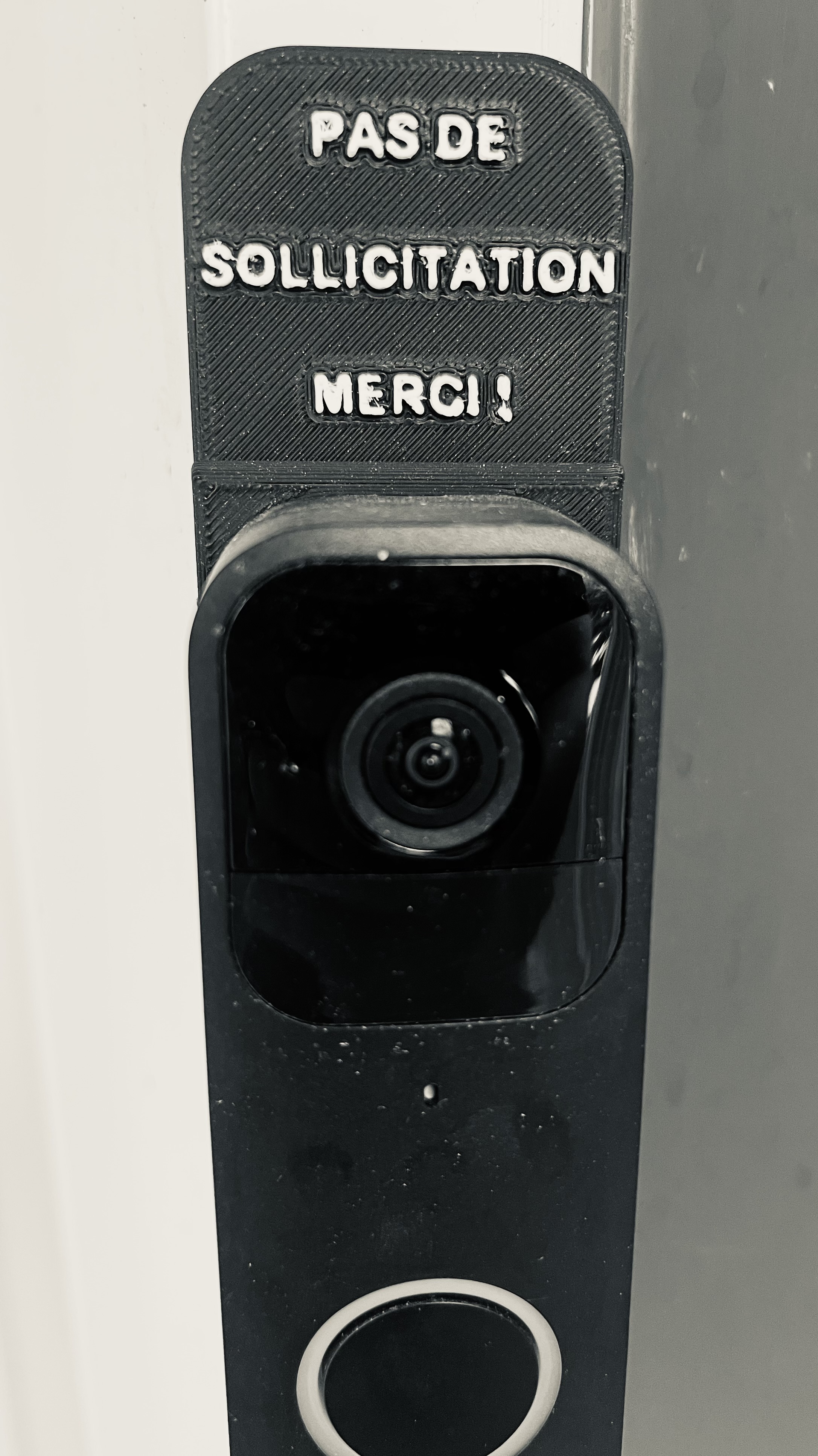 Blink doorbell signboard *No Soliciting* EN/Fr or write your own text (multicolor)