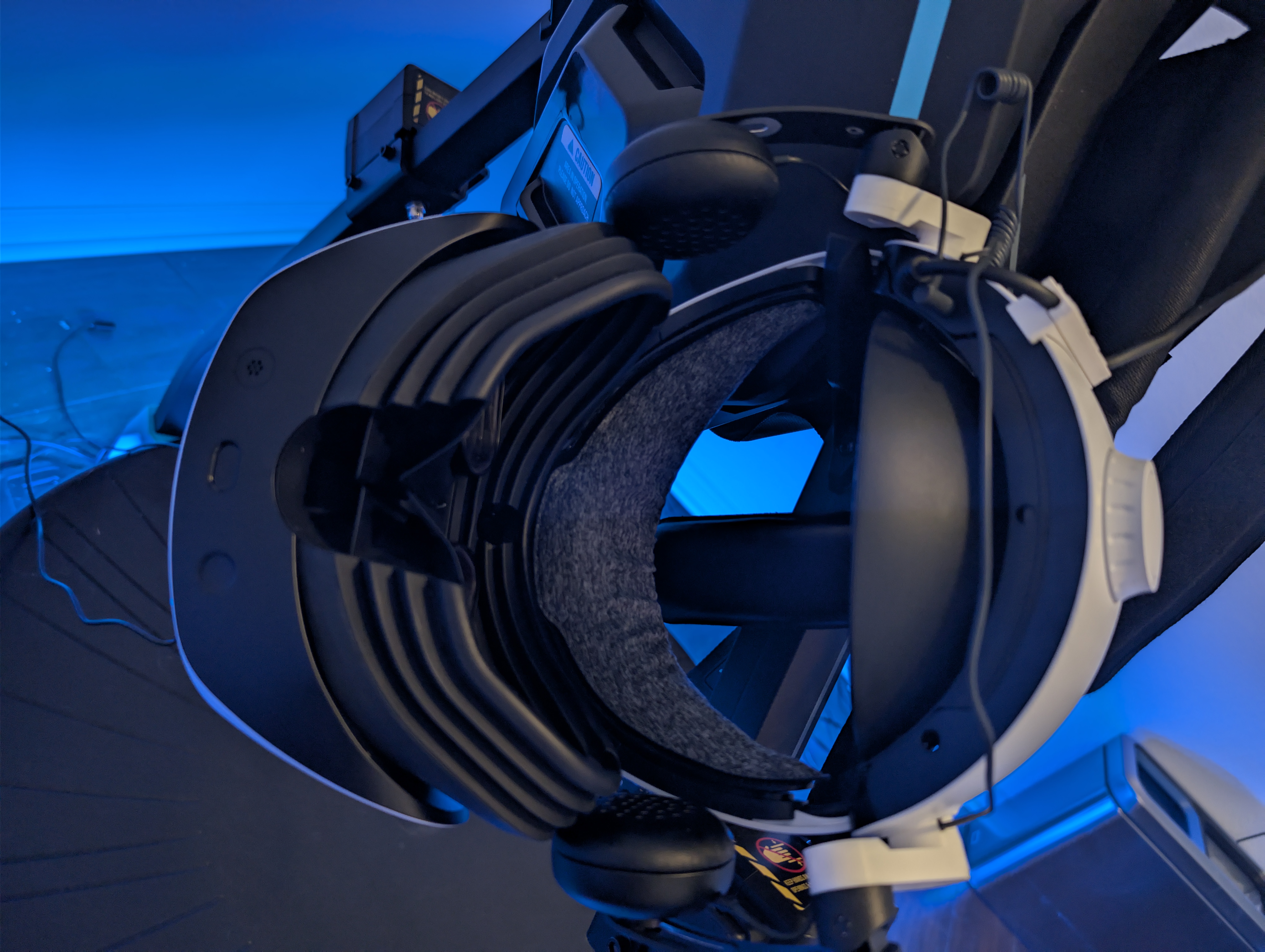 PSVR2 Vive Deluxe Audio Strap Adapter - Remix