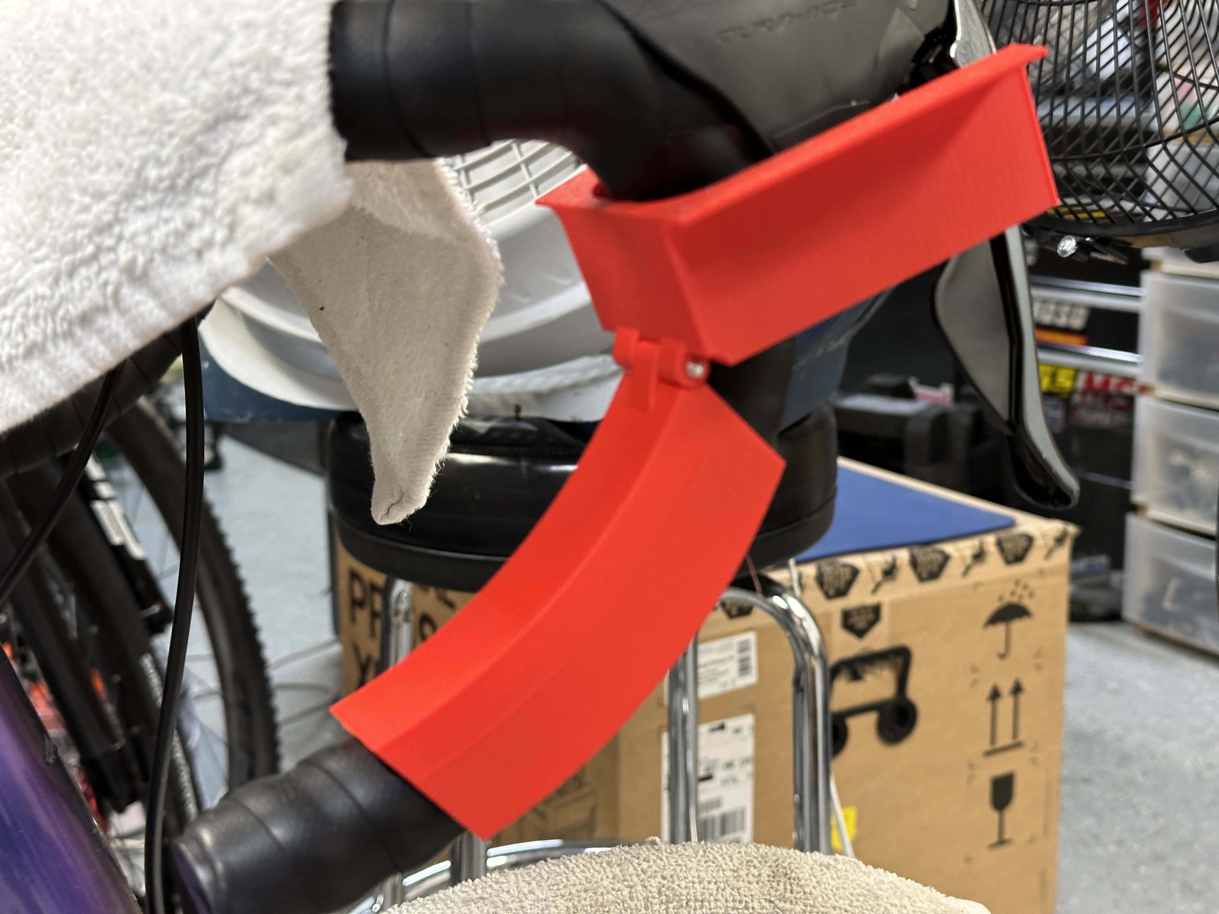 Prototype tool to measure UCI mandated 10 degree maximum brake lever tilt