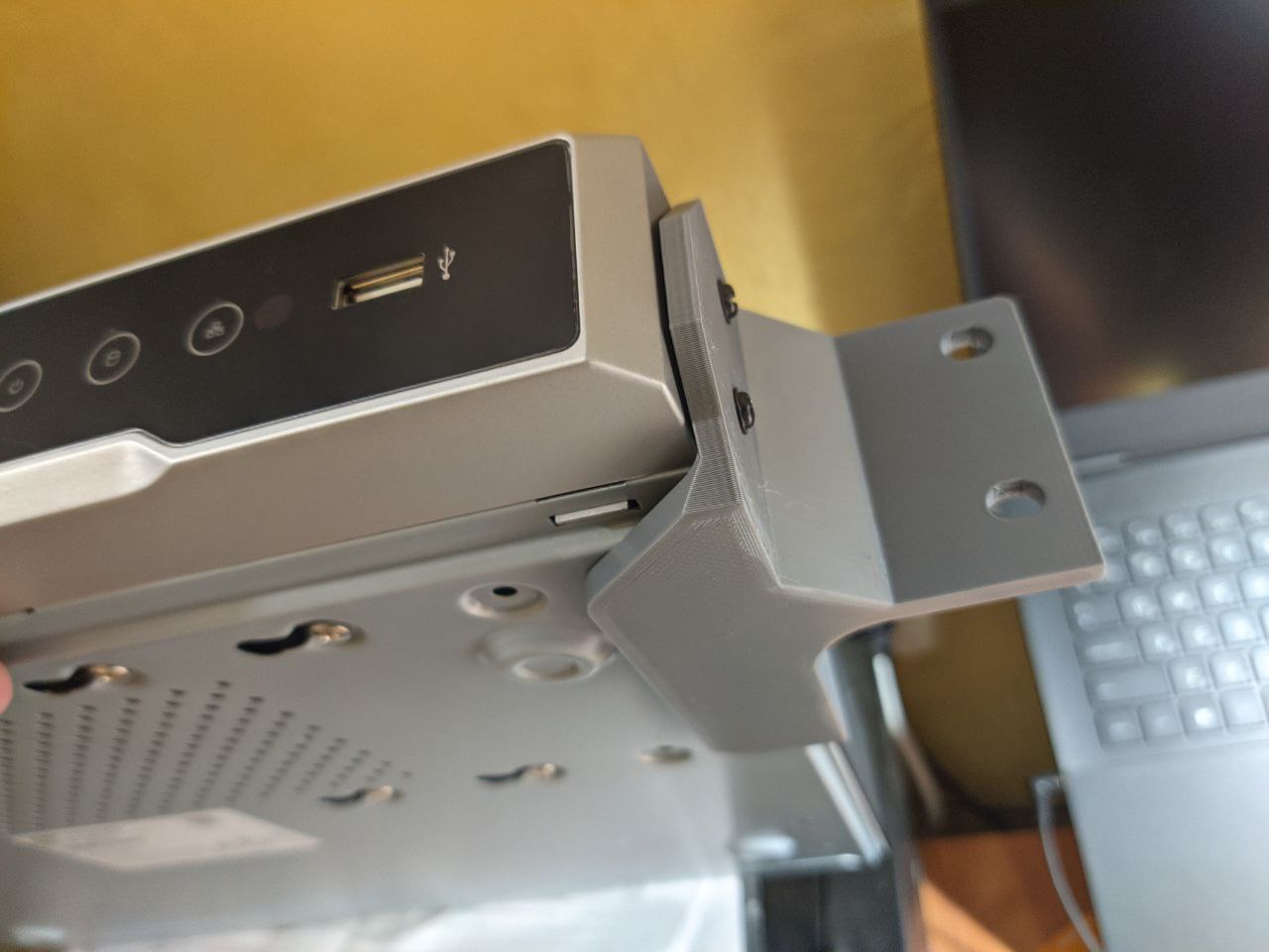 Rack mount for Hikvision 7600 Series NVR with step file