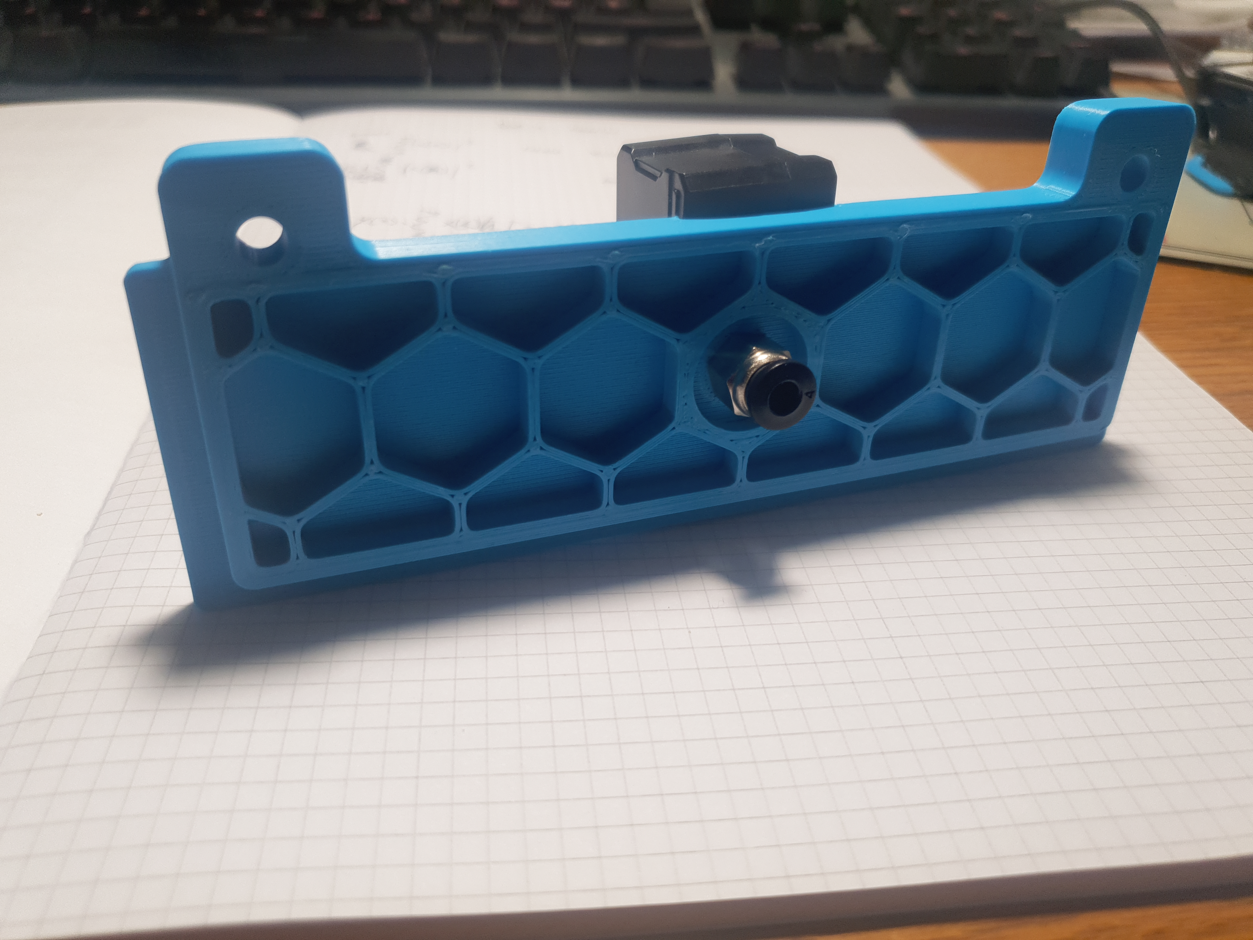Exaust grill cover Voron with support for Smart Filament Sensor V2