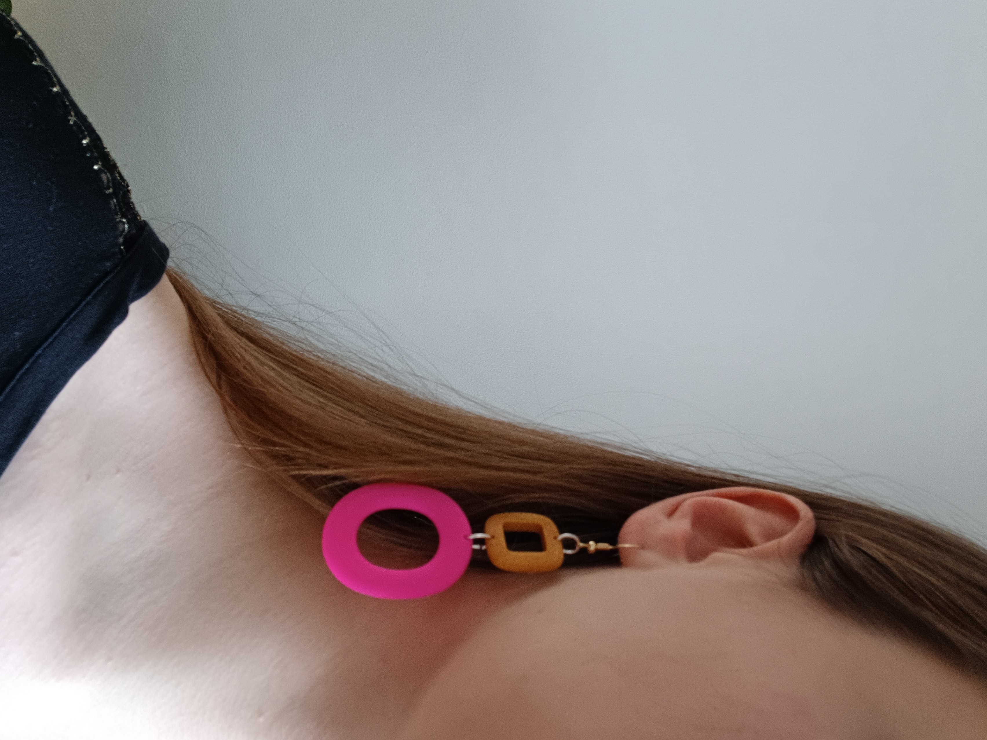 Vintage and simple earrings from 60s Star trek inspired