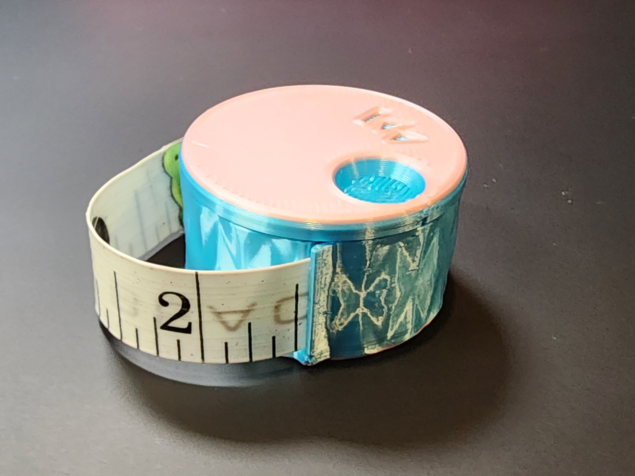 #0140 V2 Flexible Fabric Tape Winder (Spooler) - Diamond Pattern