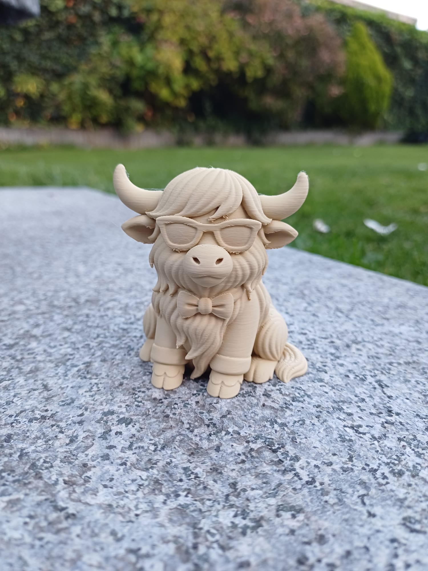 Cool Highland Cow – The Udderly Stylish Gentleman