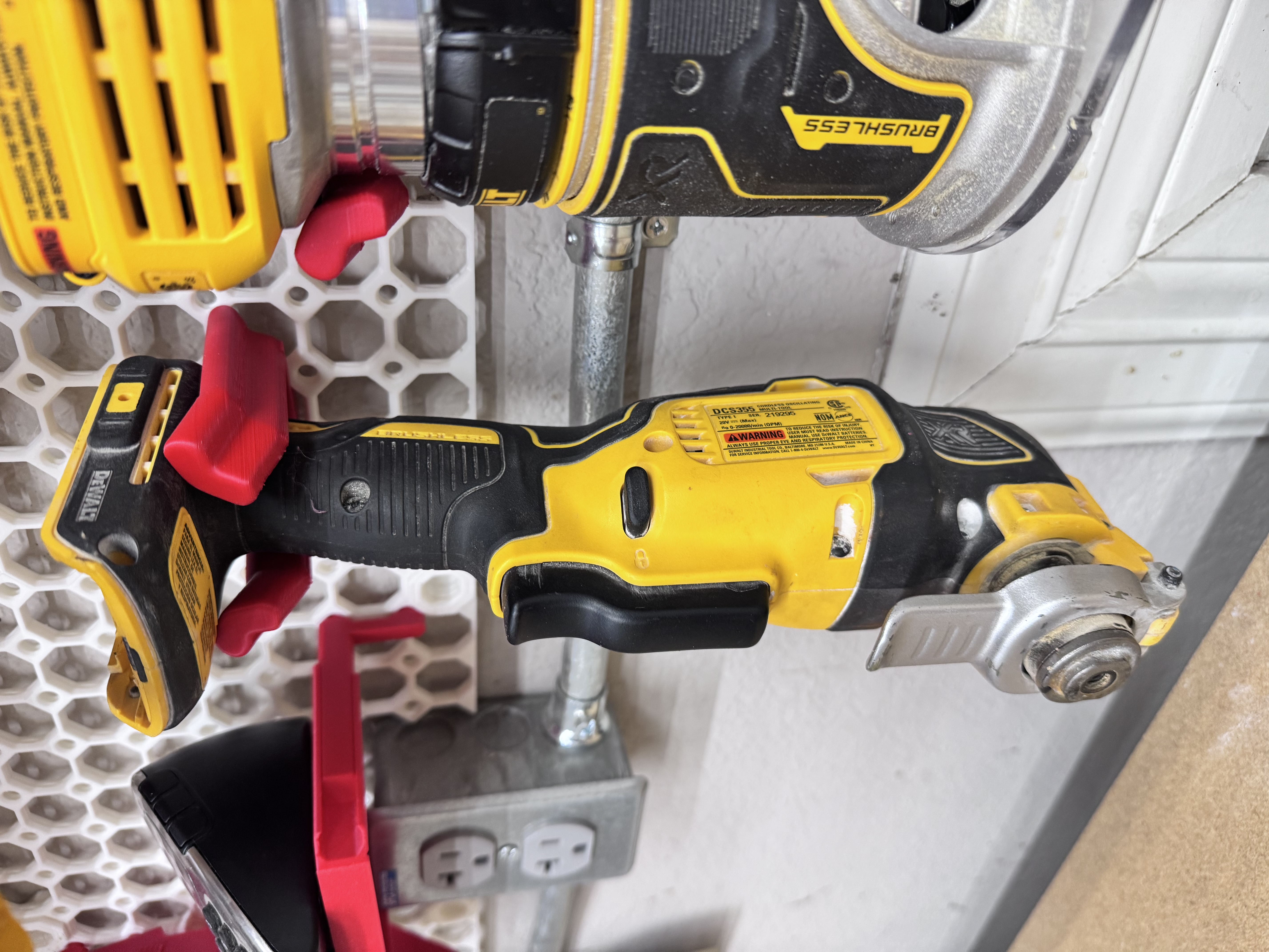 Dewalt DCS355 Oscillating Tool Hook - Multiboard