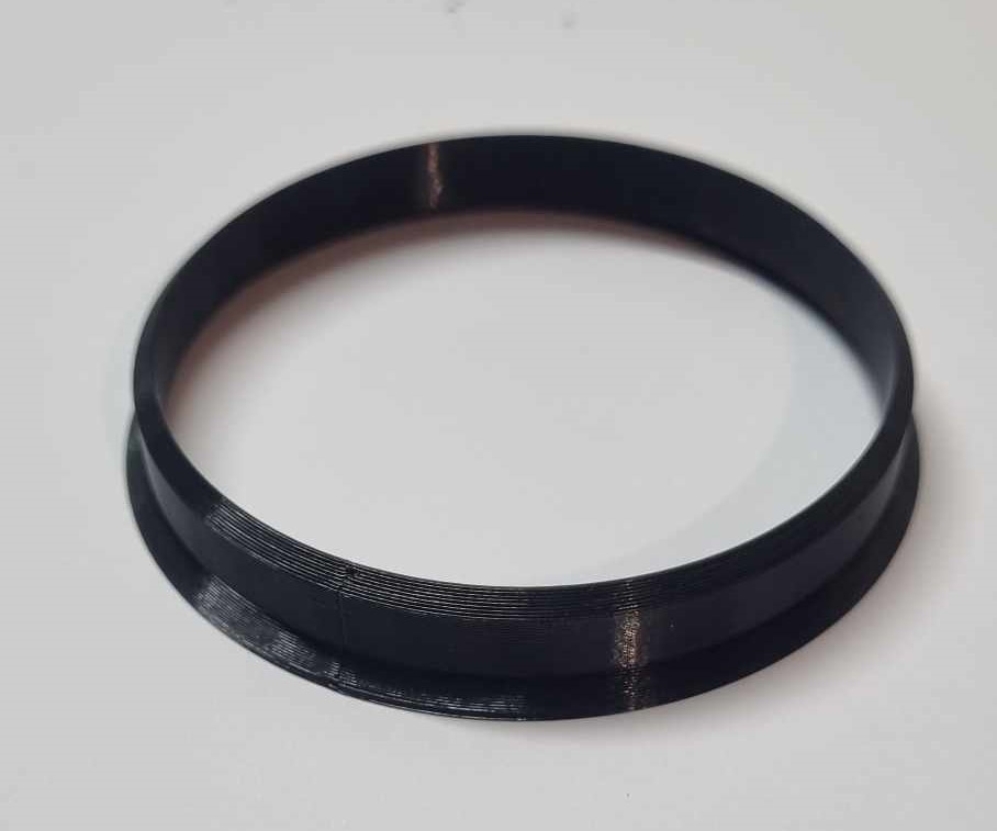 centering ring for volvo/Ford rims. Inside dim: 64 Outside dim: about 67,6mm