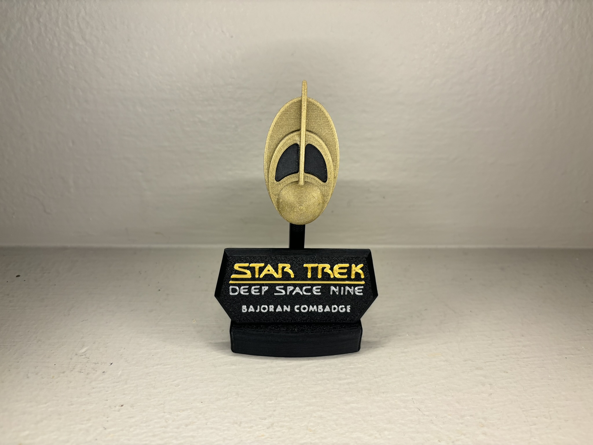 Star Trek: DS9 Bajoran Combadge