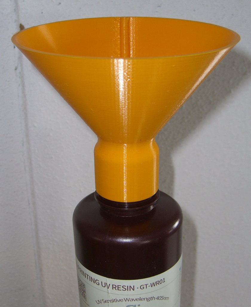 Funnel for resin bottles by Anycubic, Elegoo, Geeetech, Siraya Tech and others // Trichter für Resin-Flaschen von Anycubic, Elegoo, Geeetech, Siraya Tech und andere