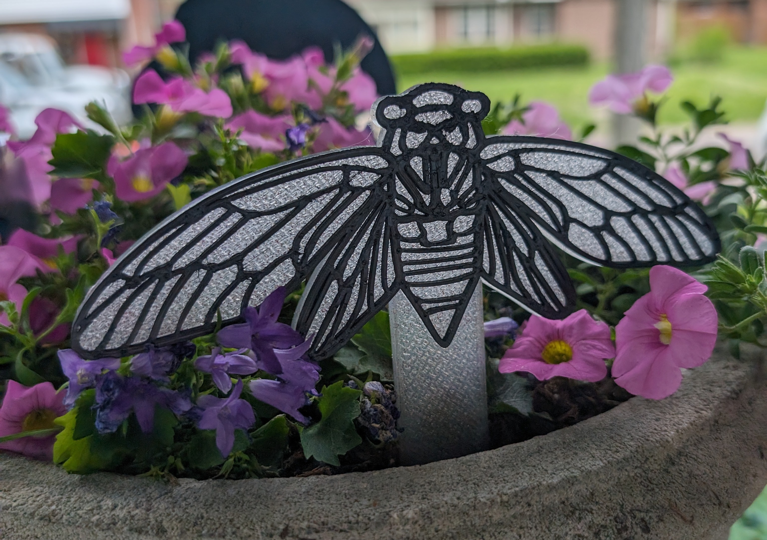 Cicada garden stake - plant decor. Easy filament change opportunities for multiple colors.