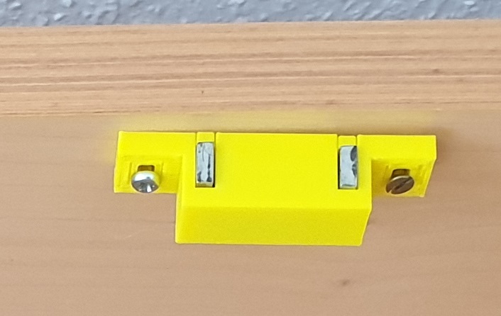 Wardrobe door magnet Kleiderschrank Türmagnet