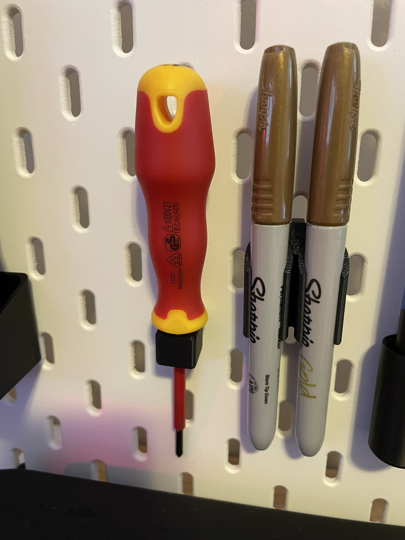 SATA VDE #0 Phillips Head Screwdriver Mount for Ikea Skadis